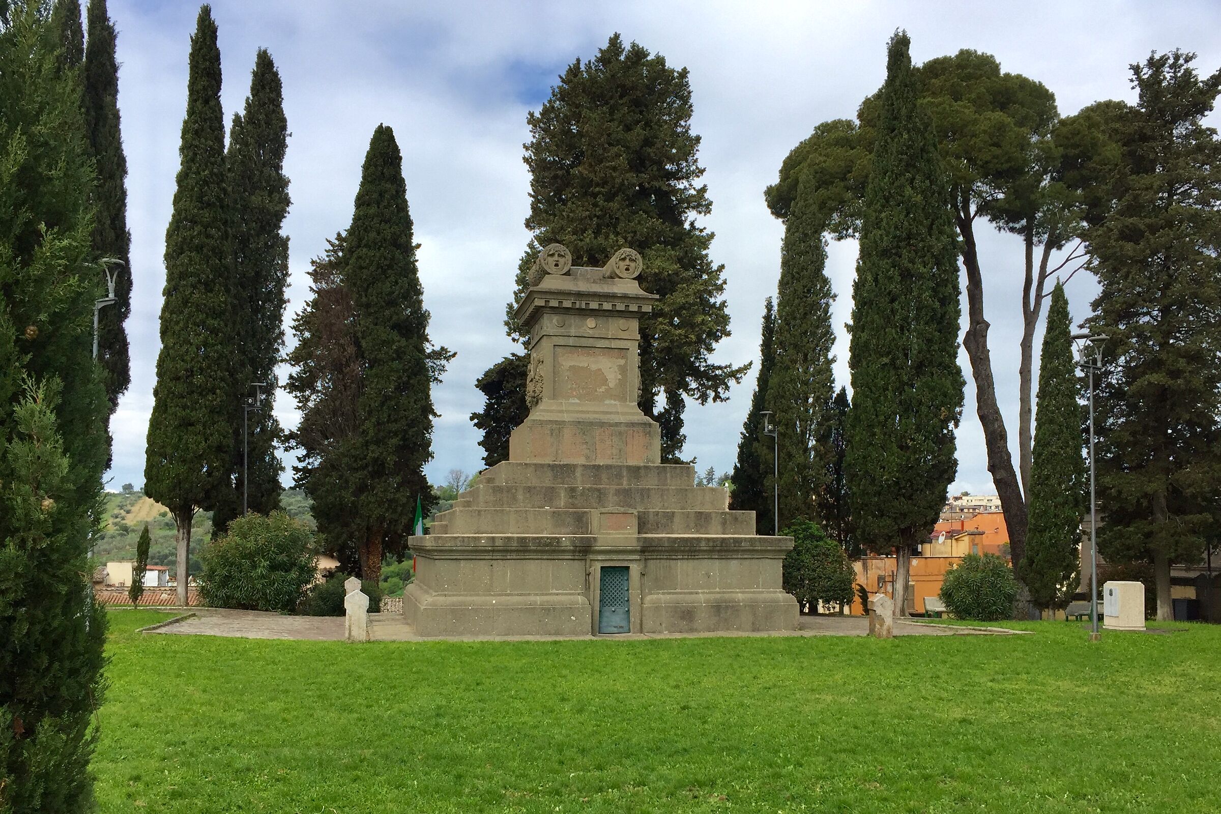 Mentana, monumento garibaldini