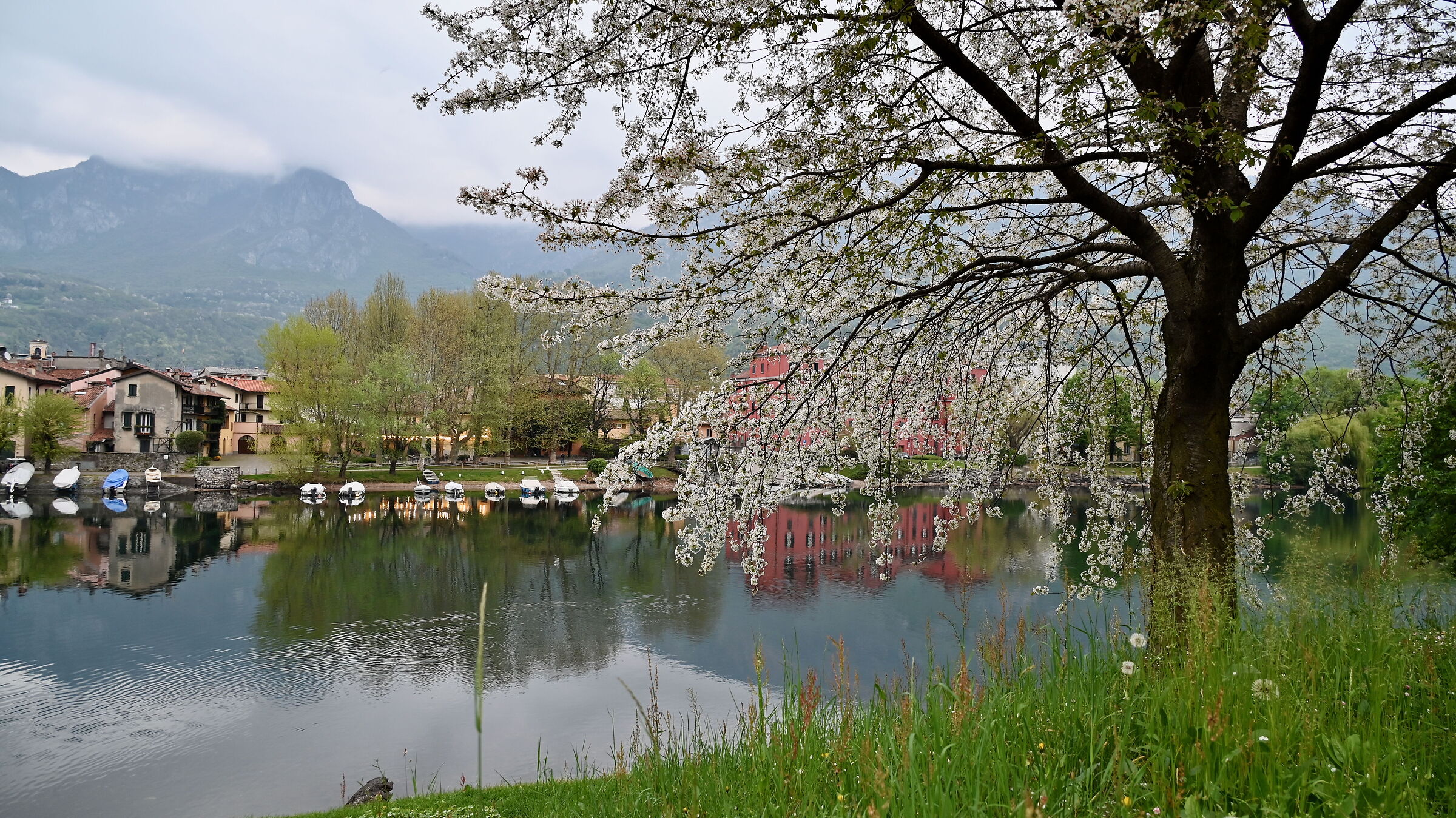 Pescarenico, spring air 2