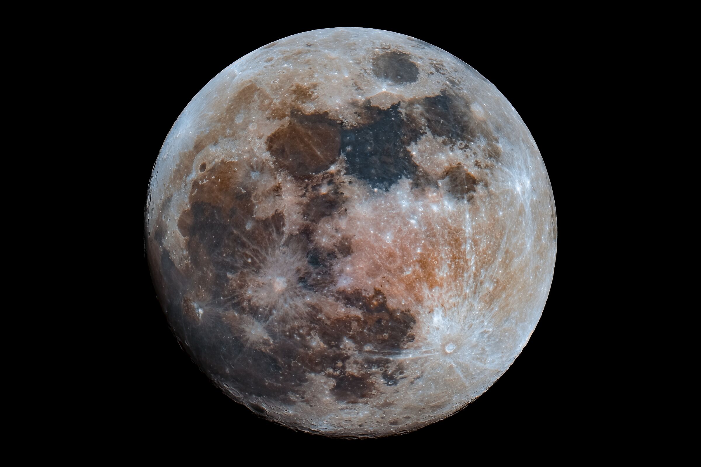 Luna minerale