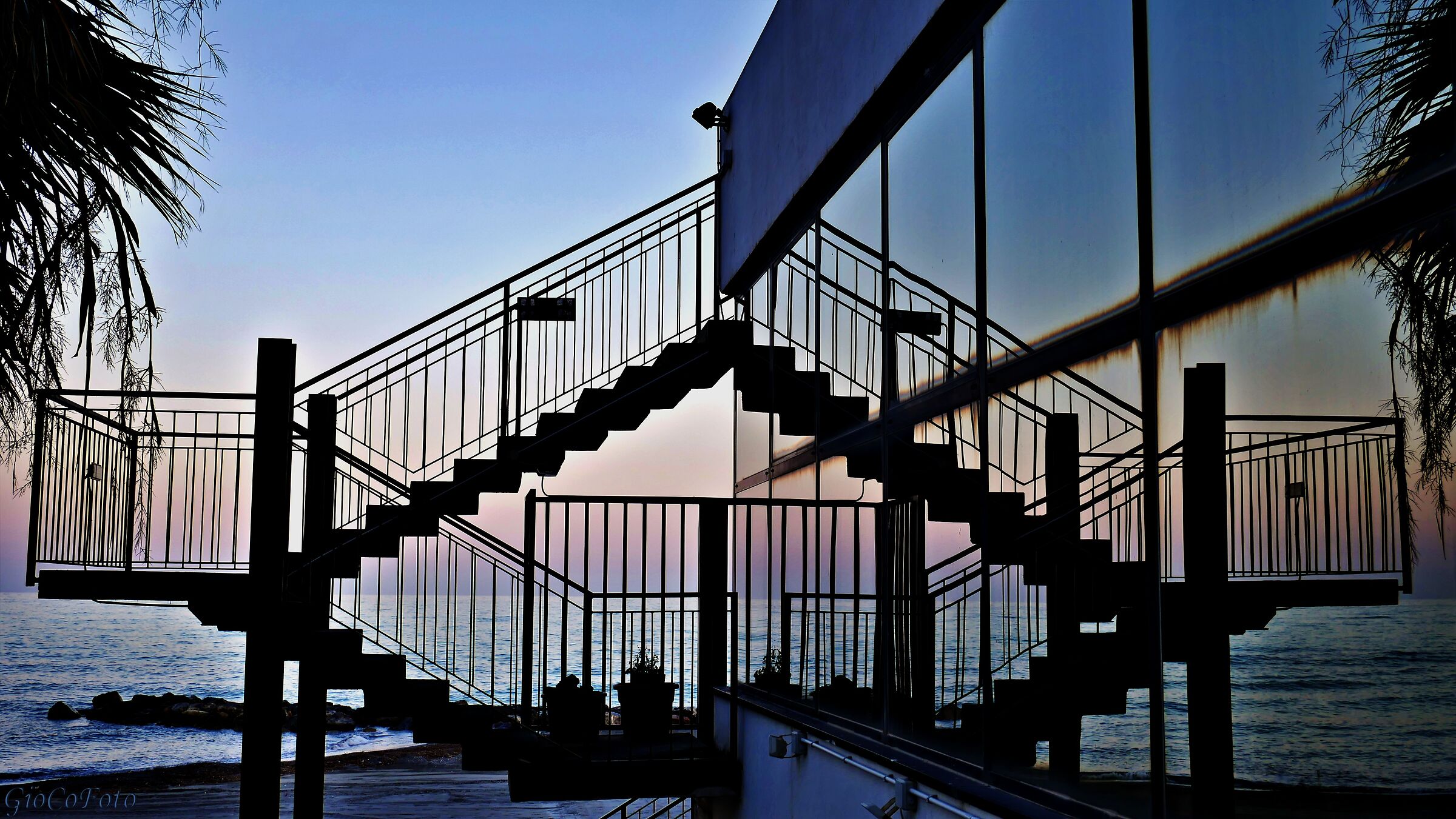 Tramonto o otnomarT ?