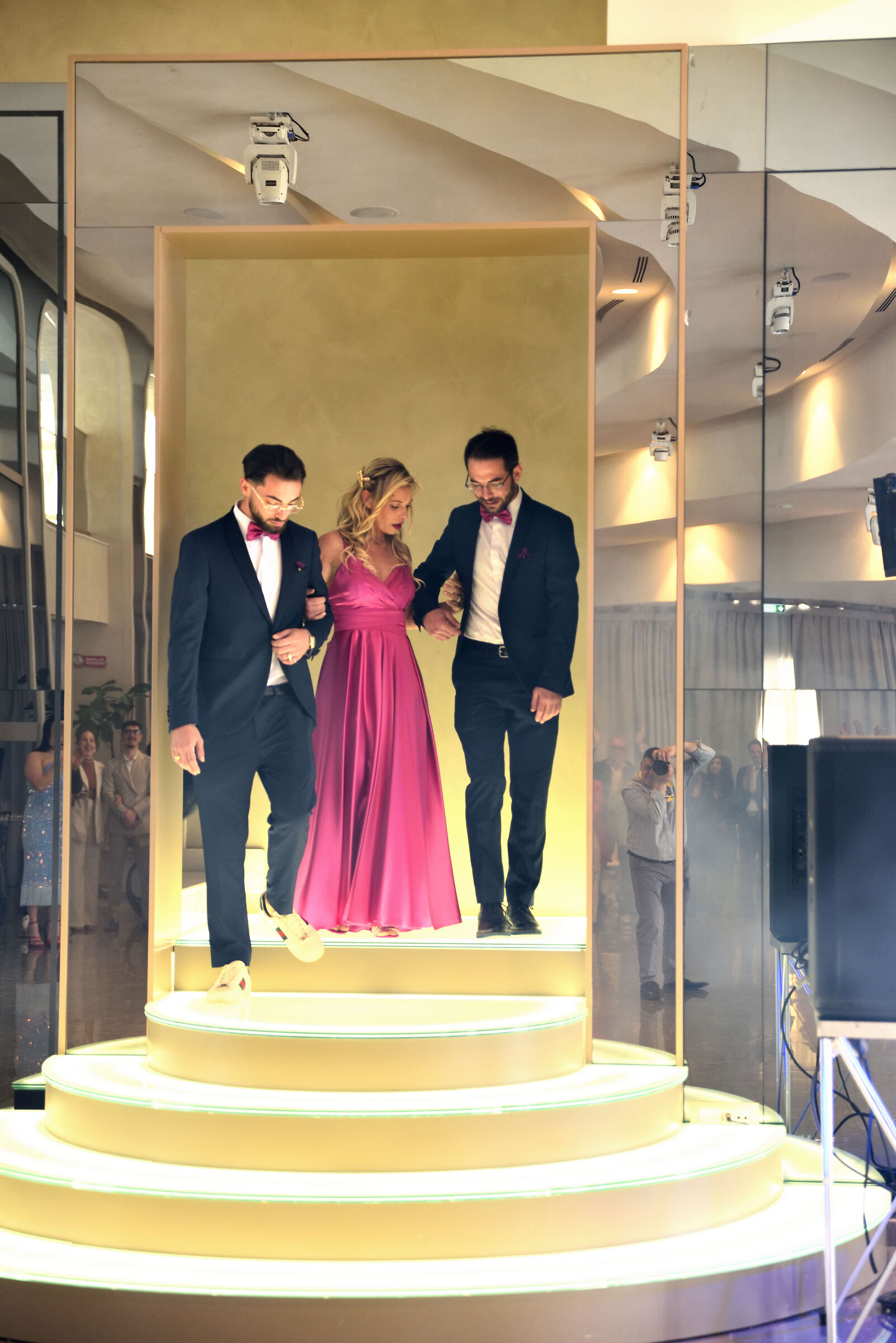 ecco che arriva la ....festeggiata