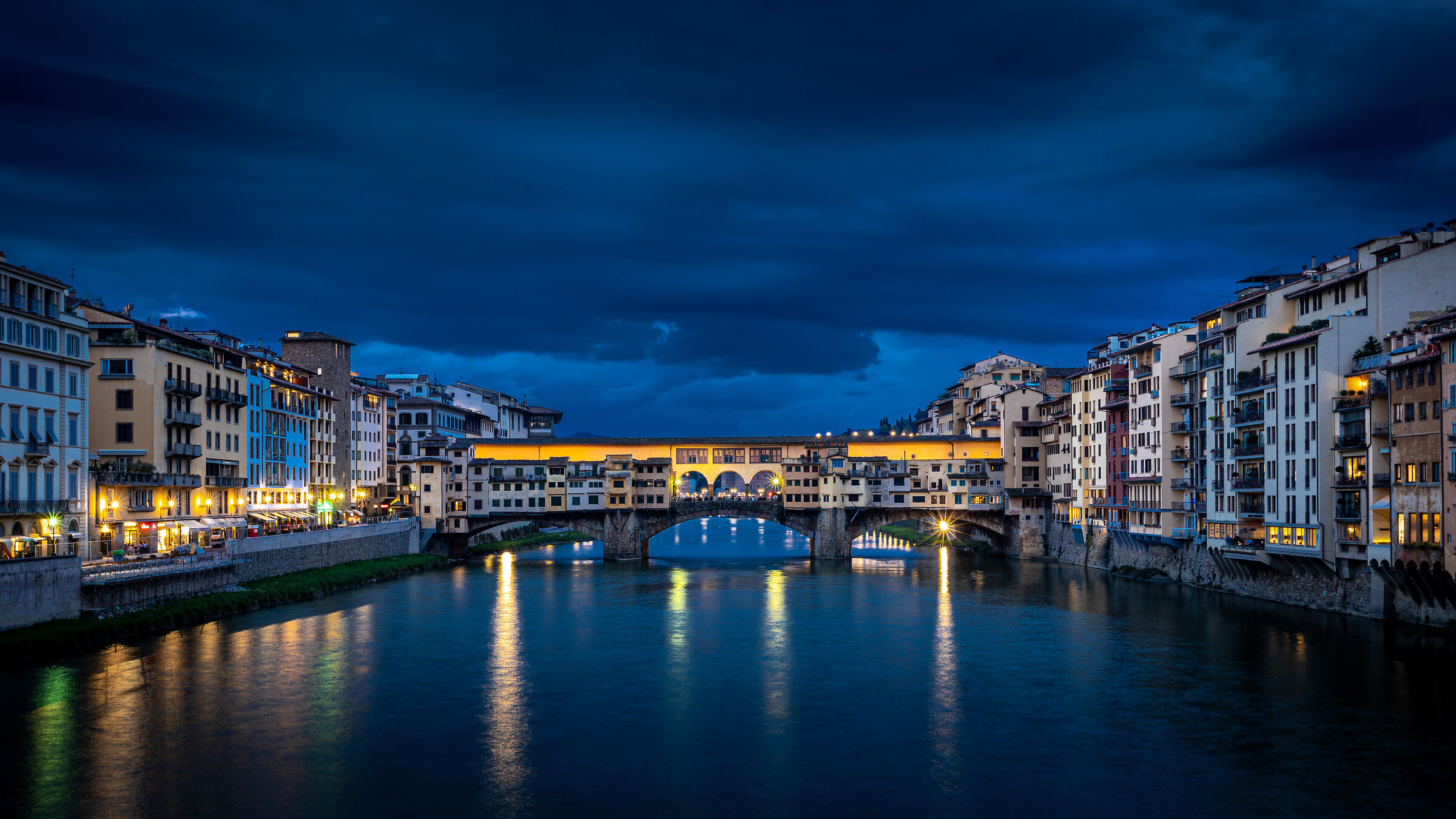 Firenze - Ponte vecchio ora blu