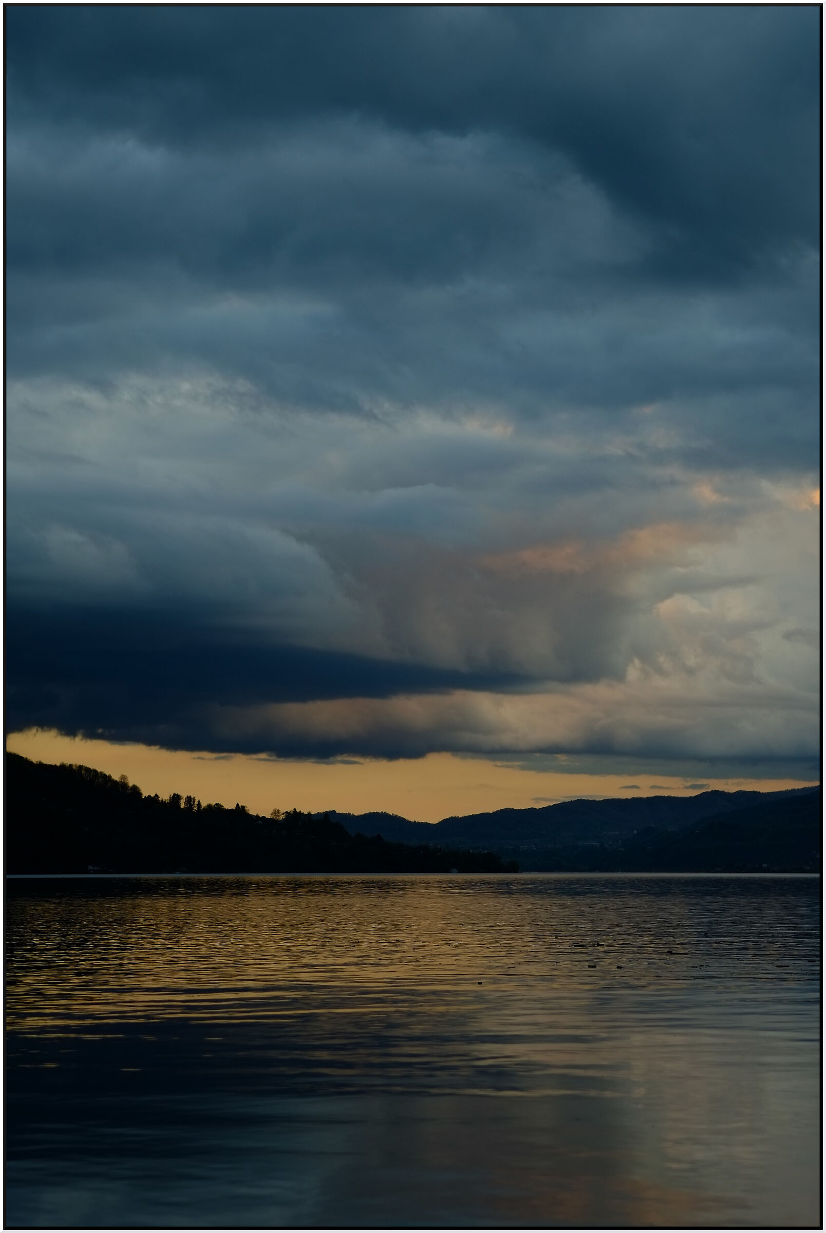 Pause between two thunderstorms
