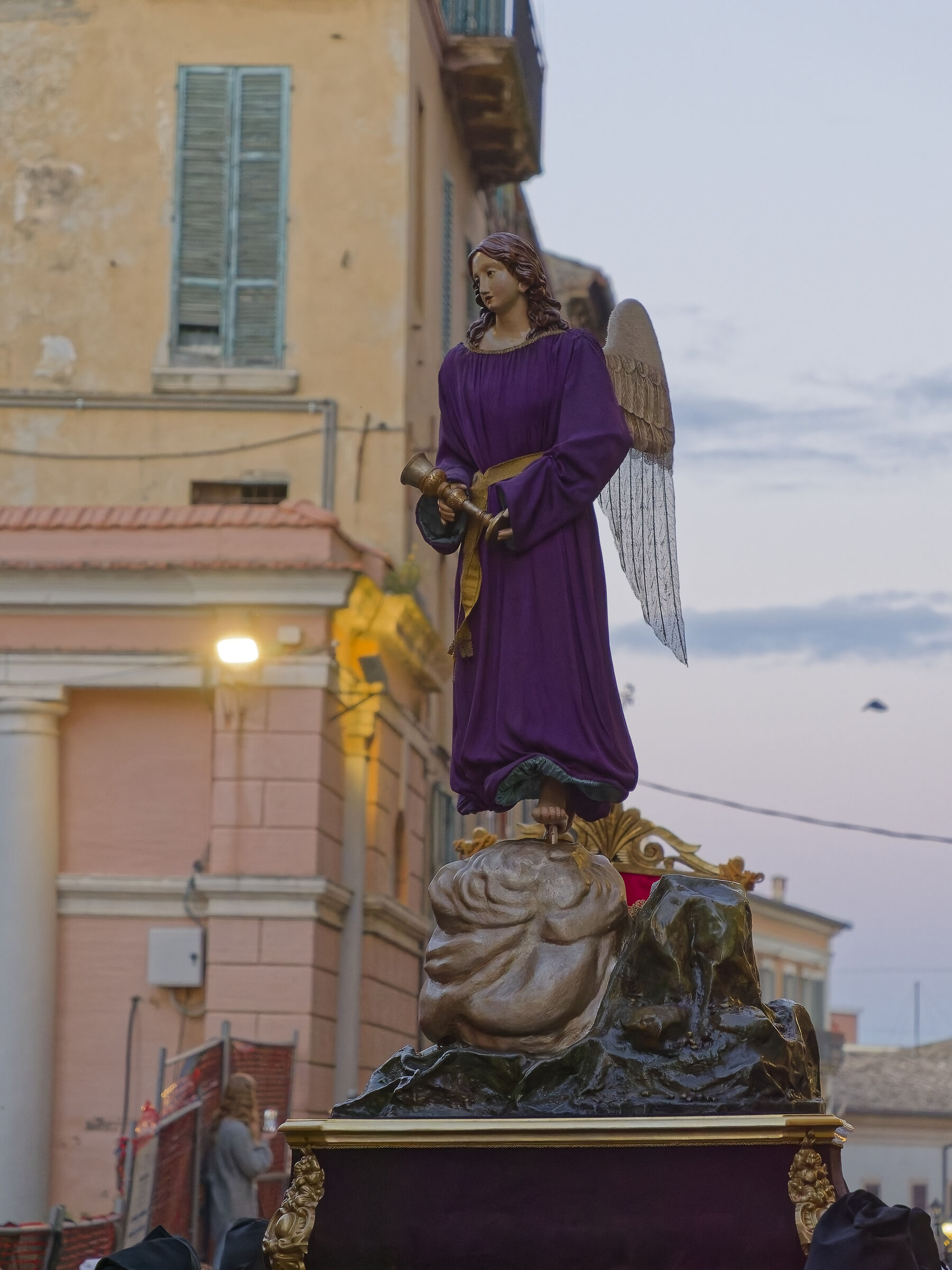 Processione venerdì santo Chieti - L'angelo