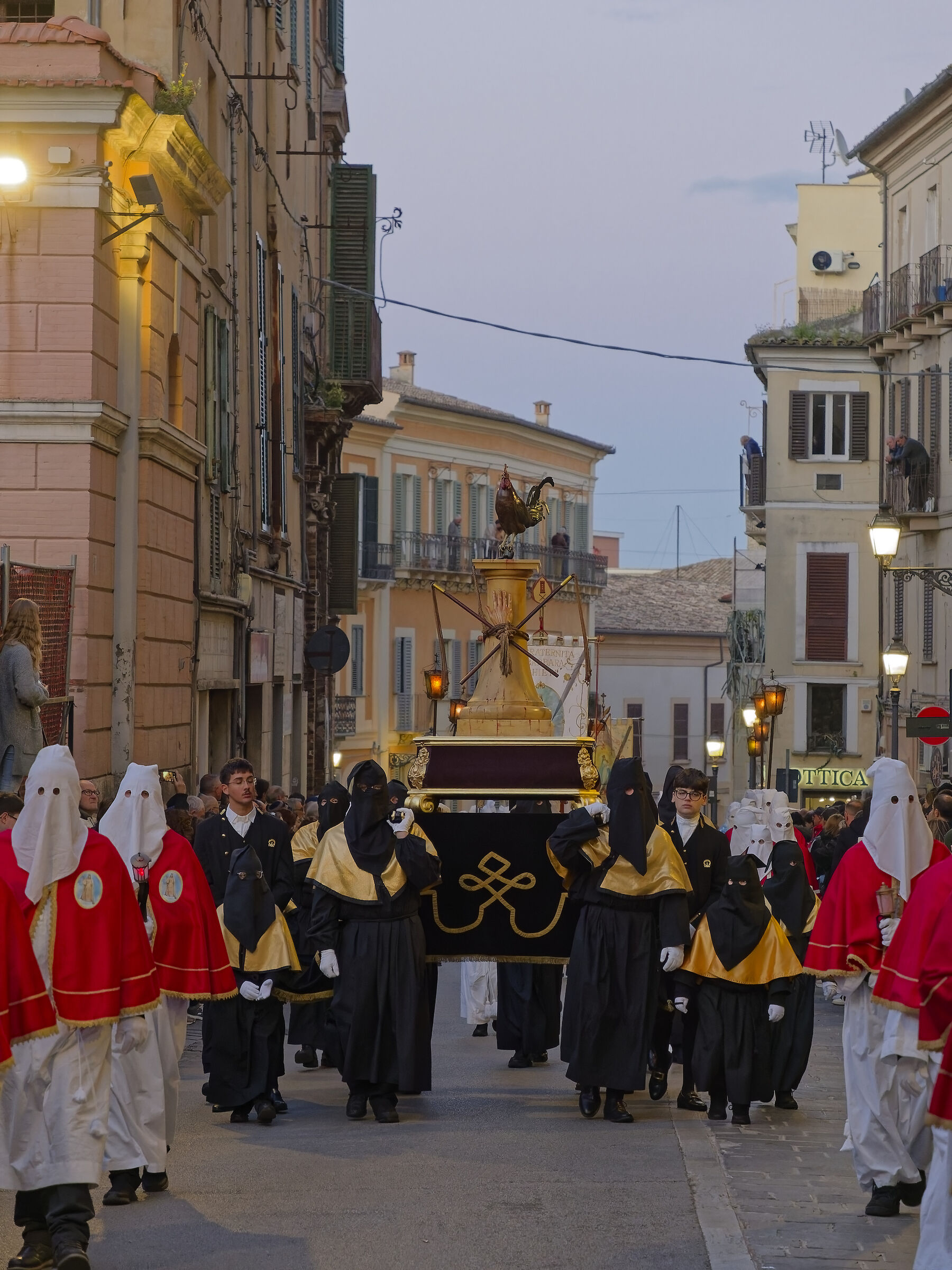Processione venerdì santo Chieti - Il gallo