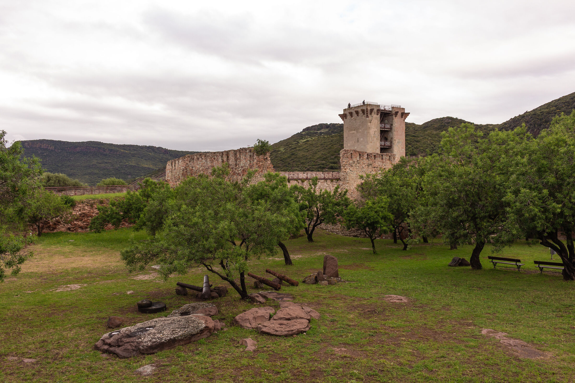 internal view of the Malaspina castle