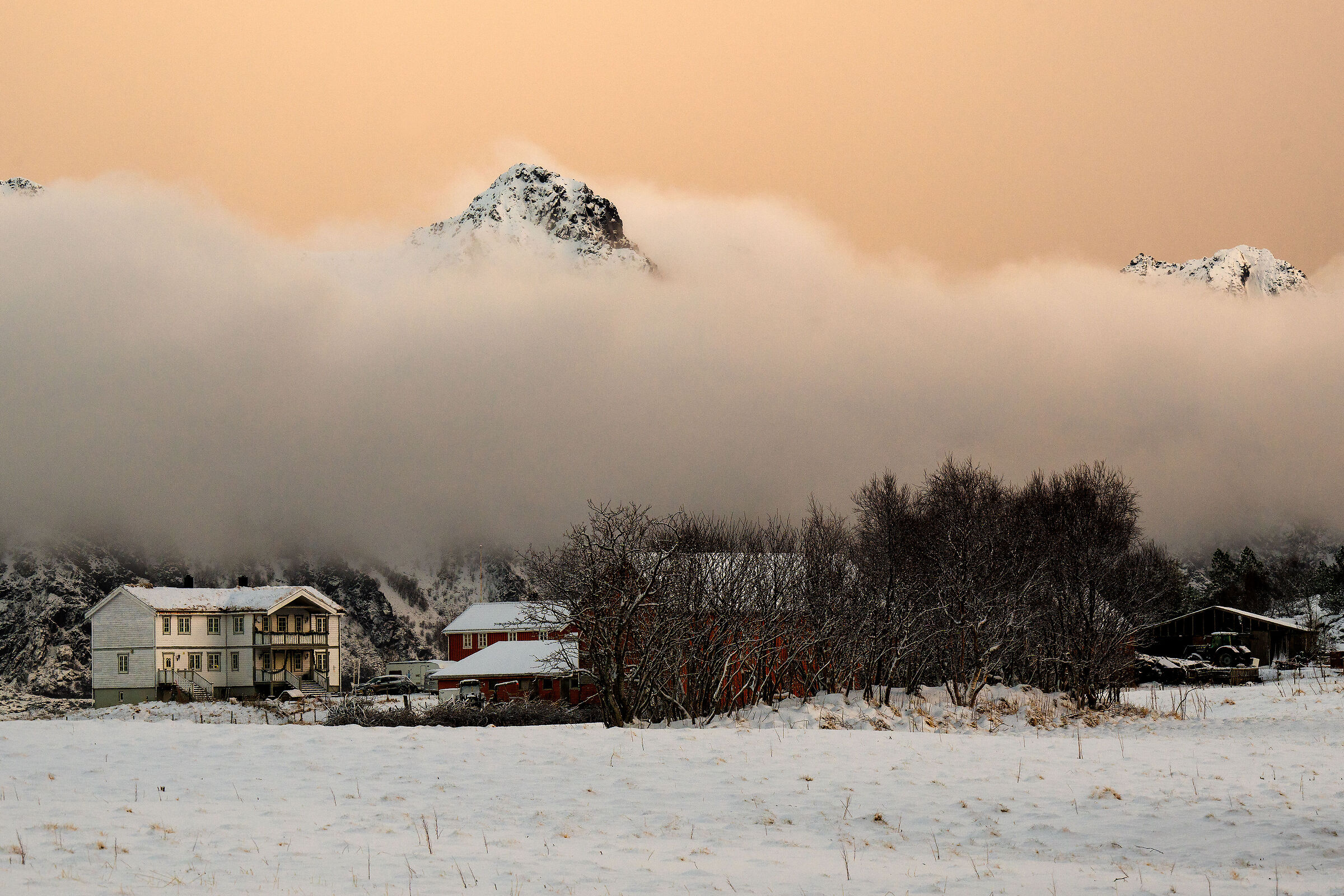 The house and the cloud