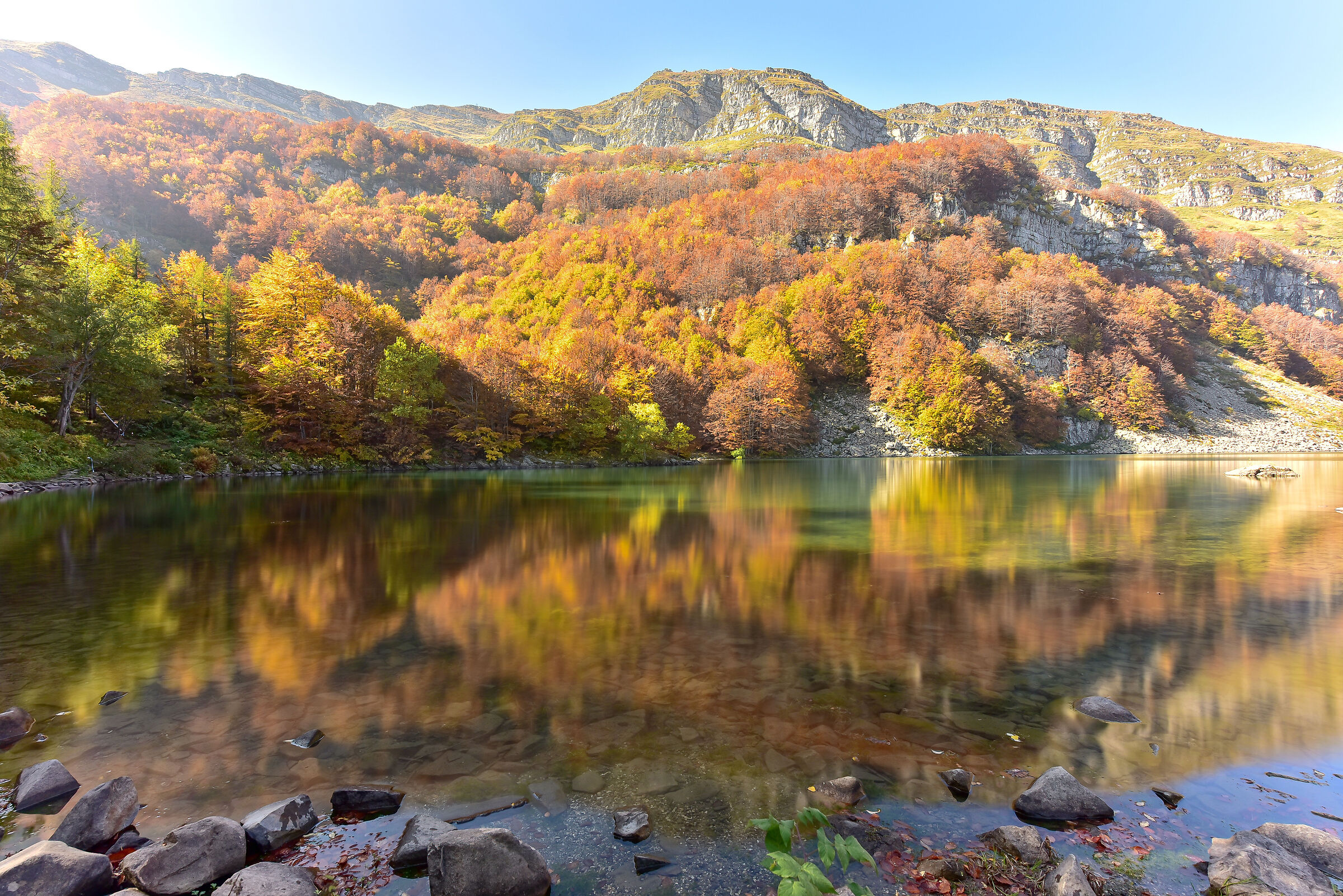 Autumn at Lago Santo Modenese