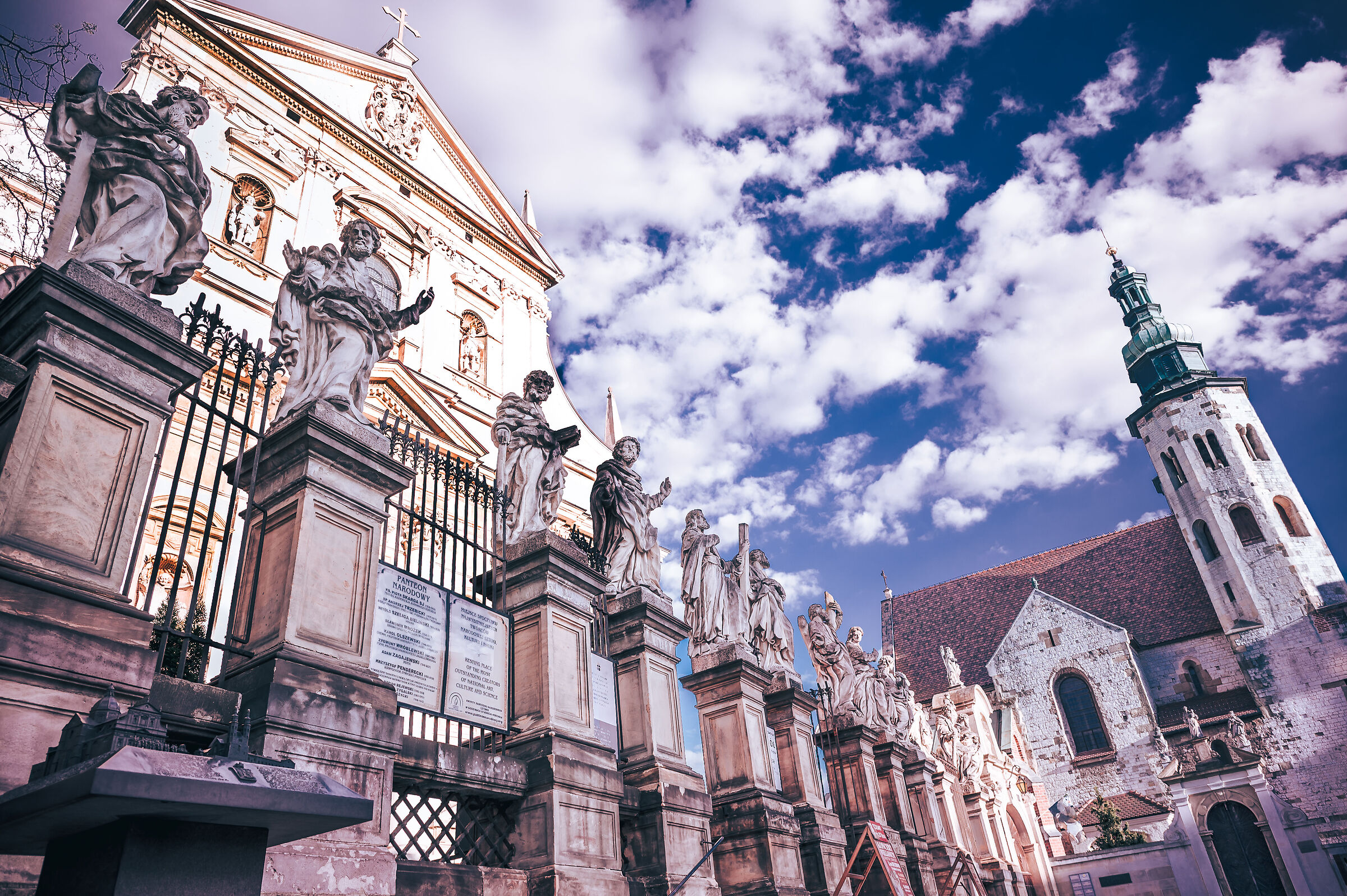 Chiesa dei 12 apostoli Paolo e Pietro