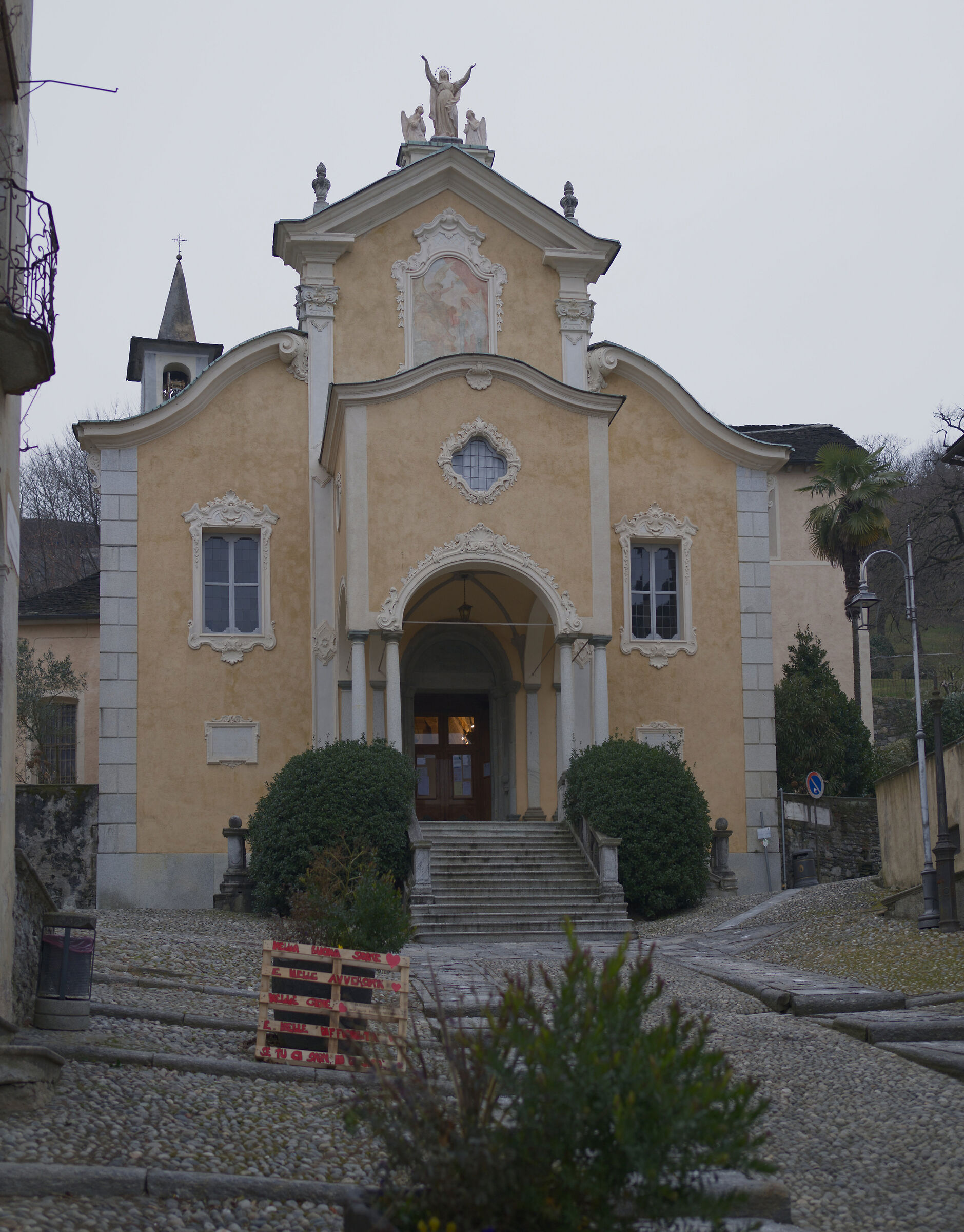 Orta S.Giulio tests nikkor z 35mm f1.4