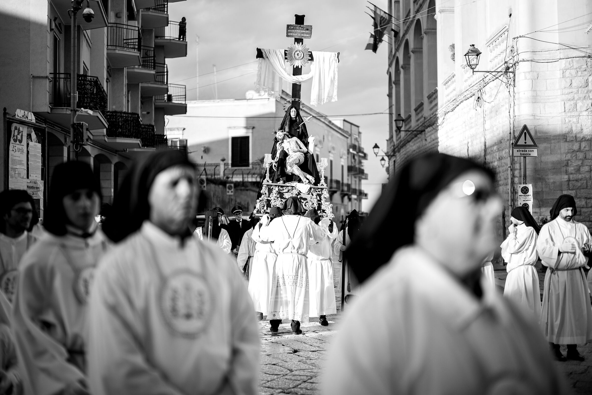 Procession 2