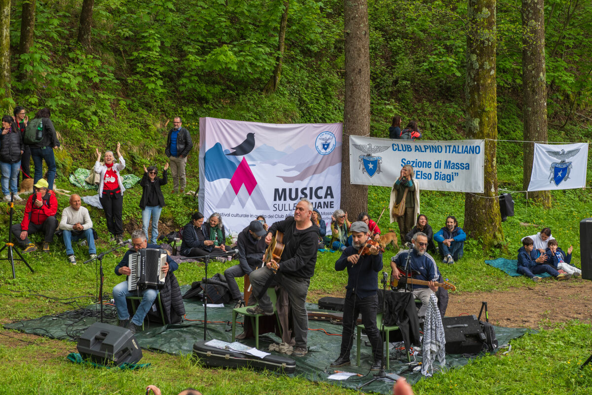 Musica sulle Apuane - La casa nel Vento