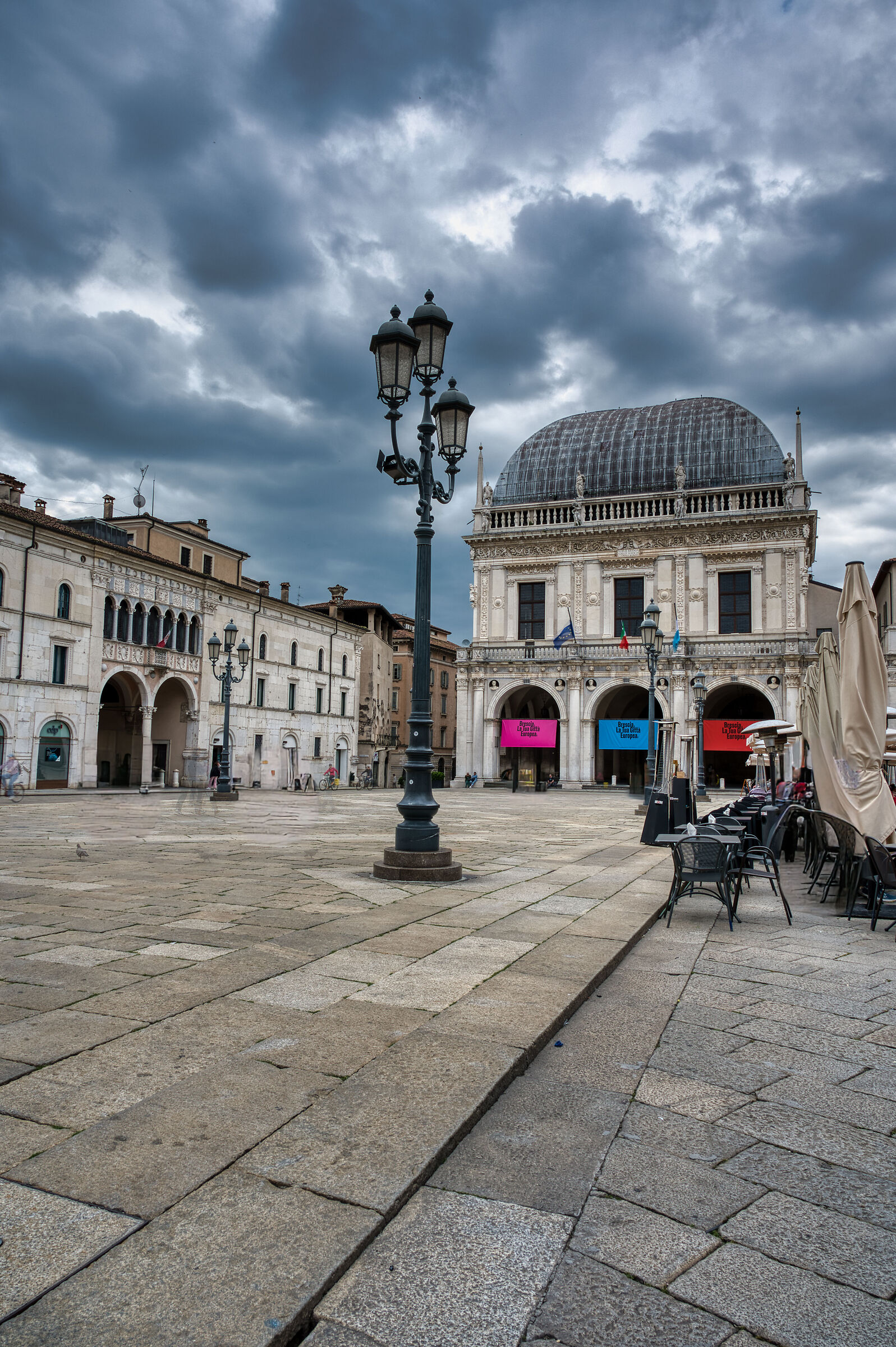Piazza Loggia hdr