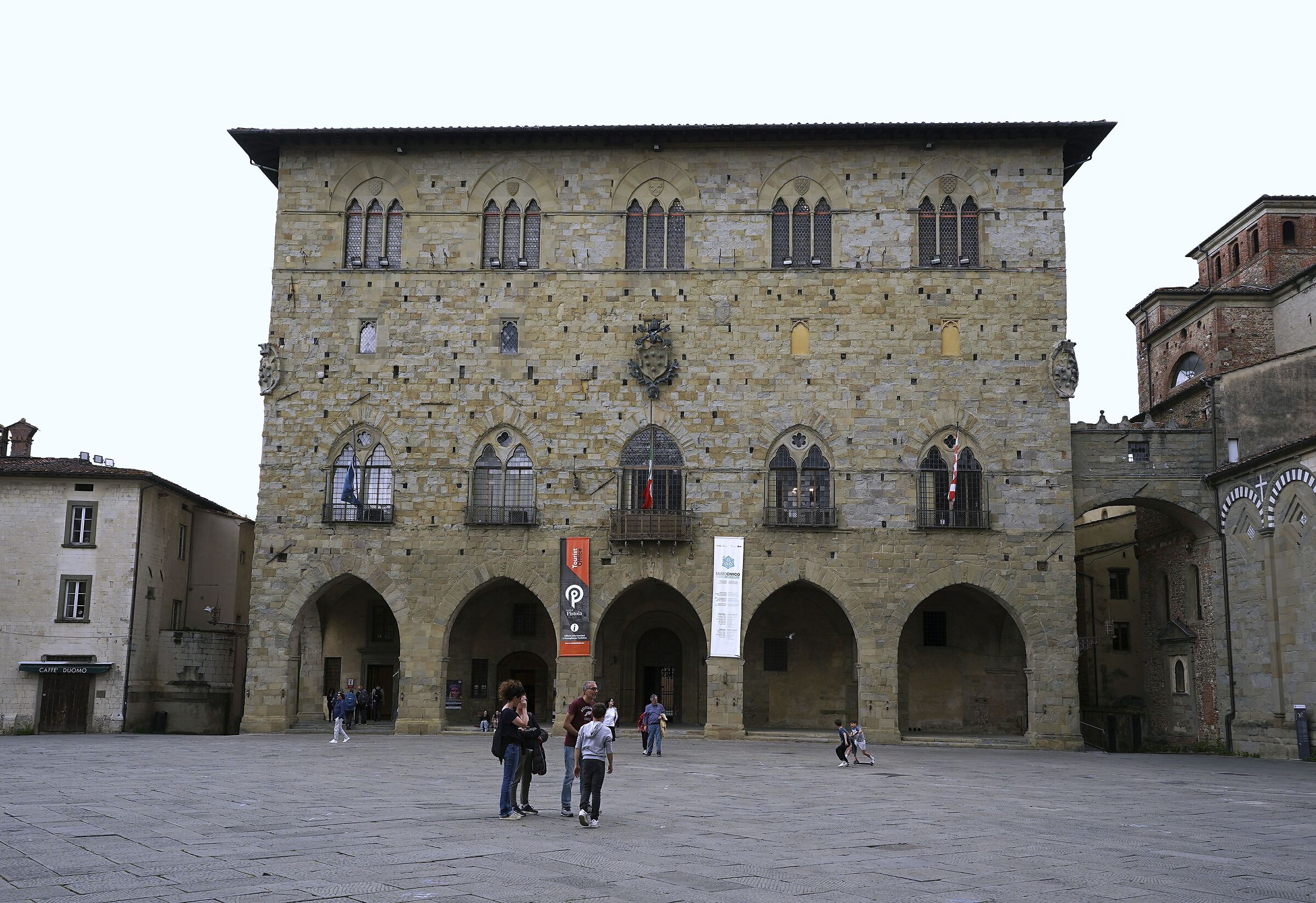 Centro di Pistoia cielo coperto