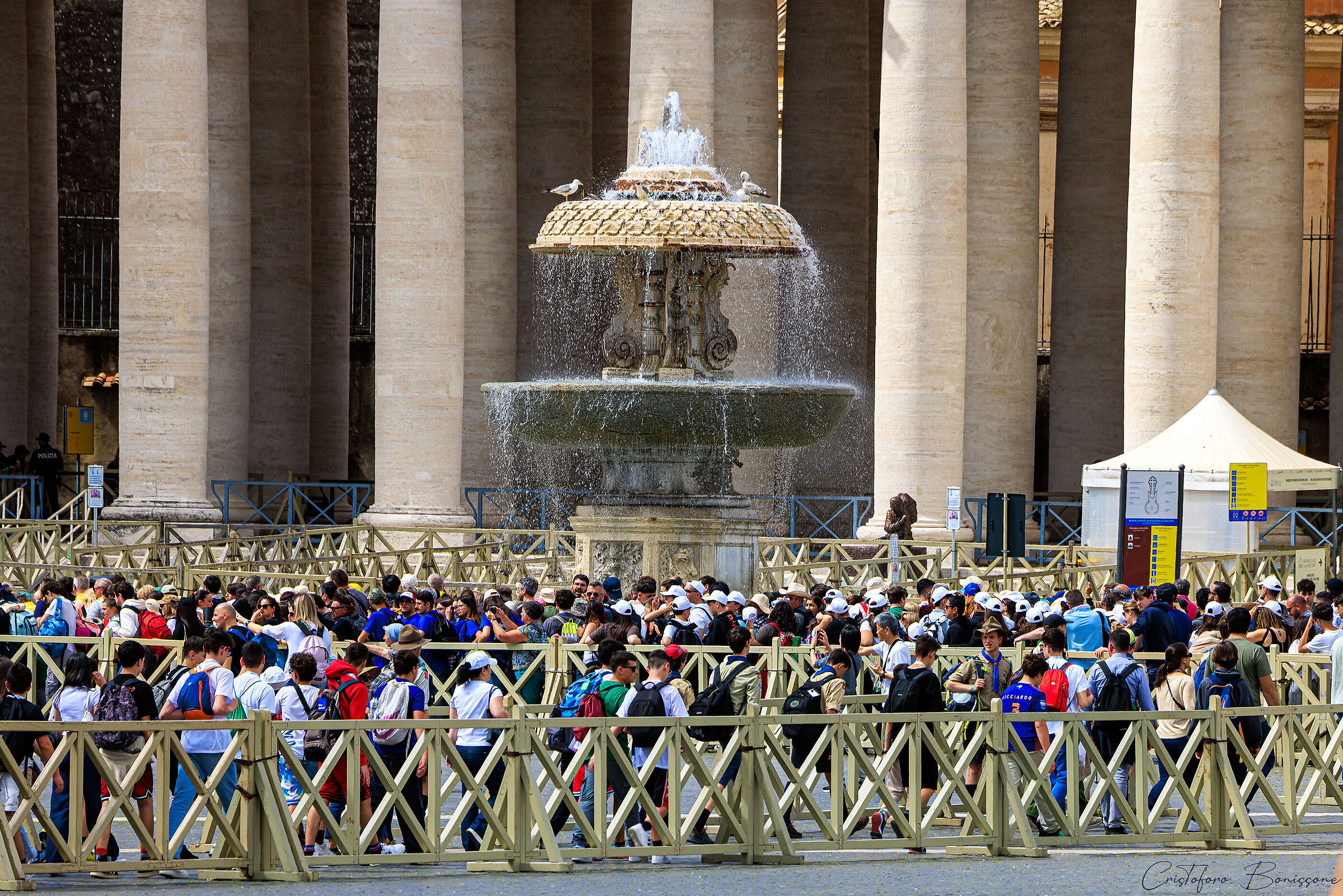 Fontana Di Piazza San Pietro