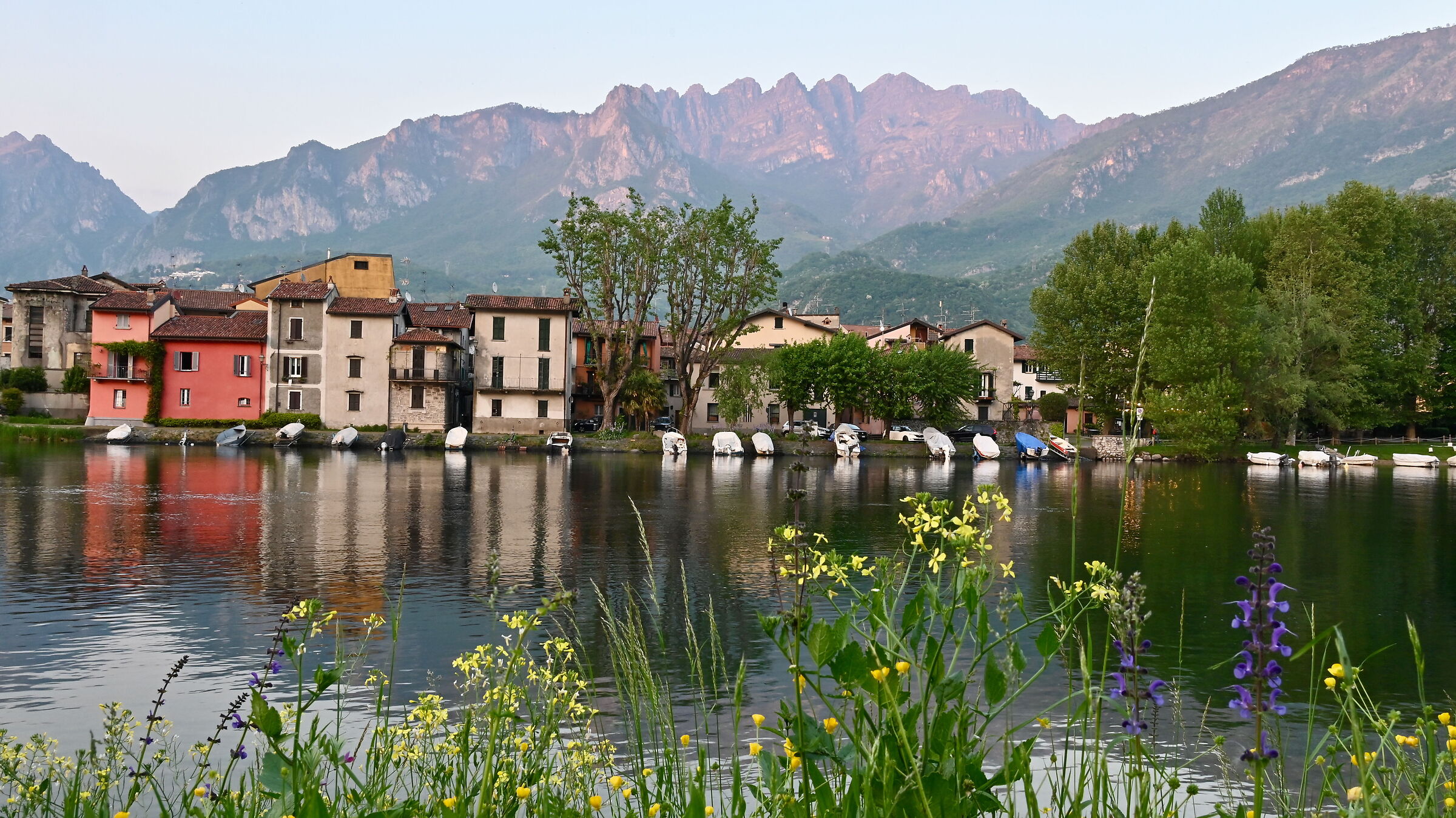 Pescarenico in spring 12