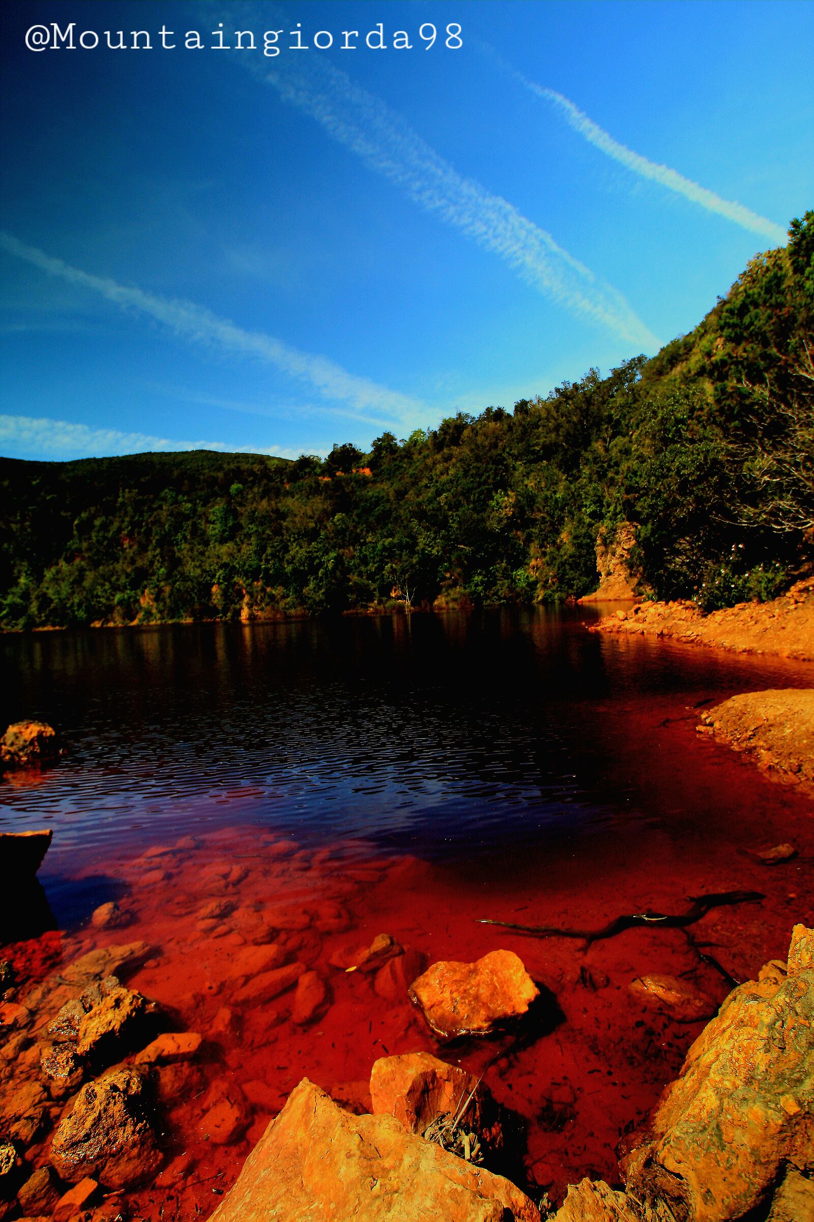 Laghetto Rosso Delle Conche di Rio