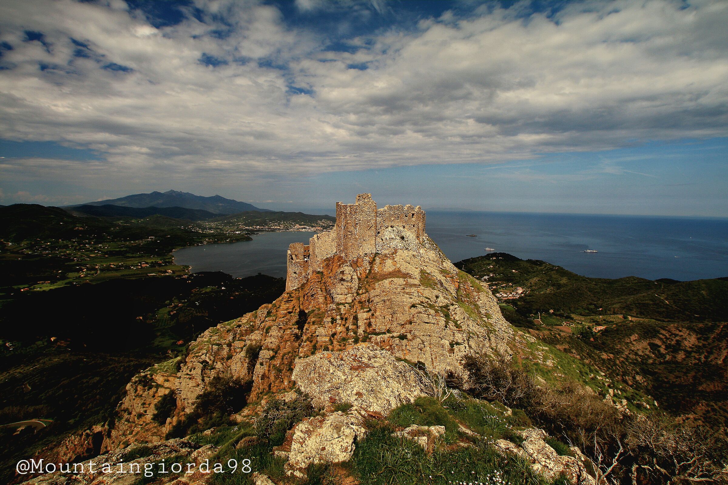Fortezza Del Volterraio