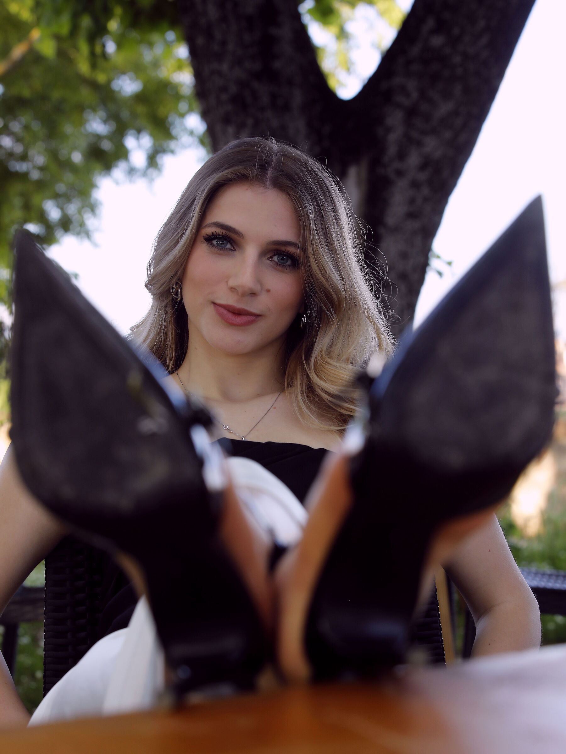 I couldn't read the foot number......