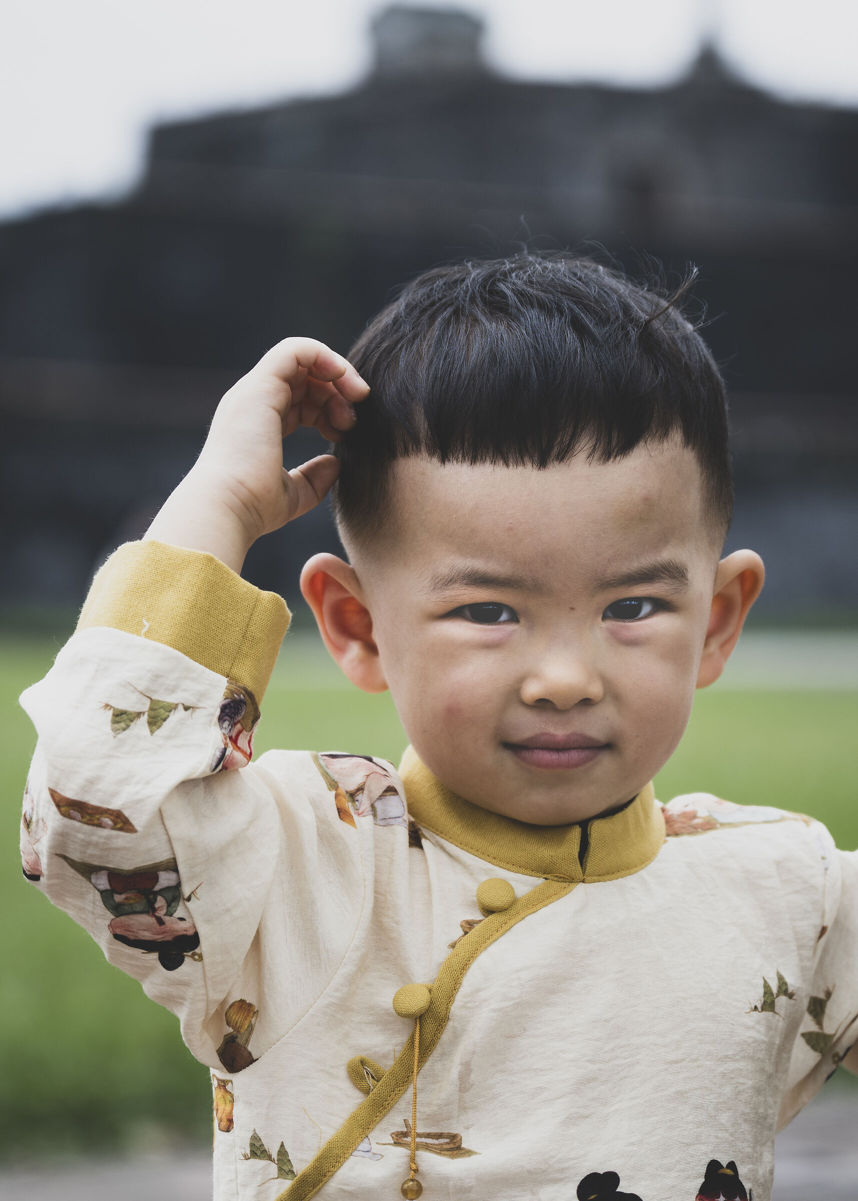 Vietnamese child in traditional clothes