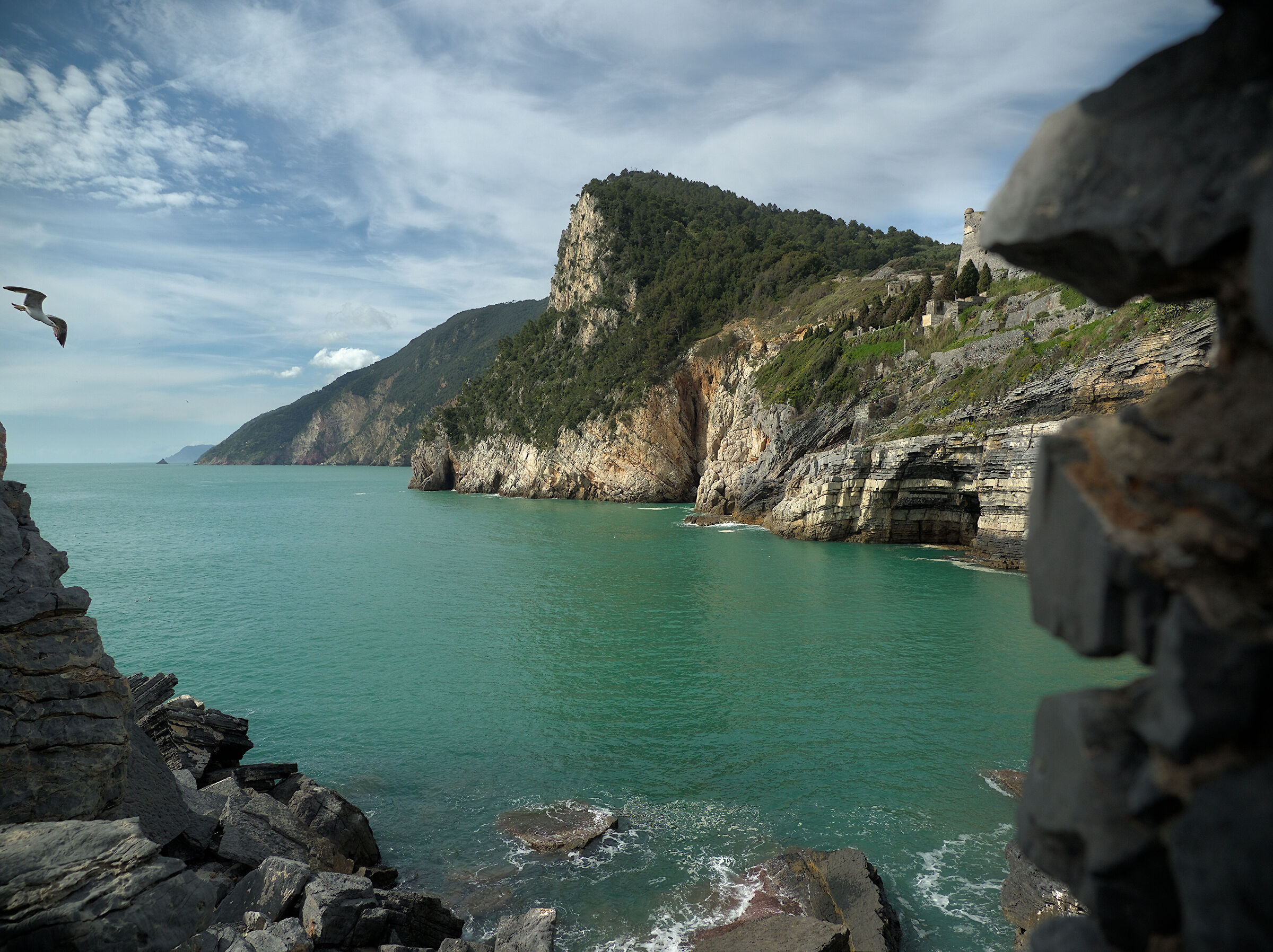 sul bordo della scogliera