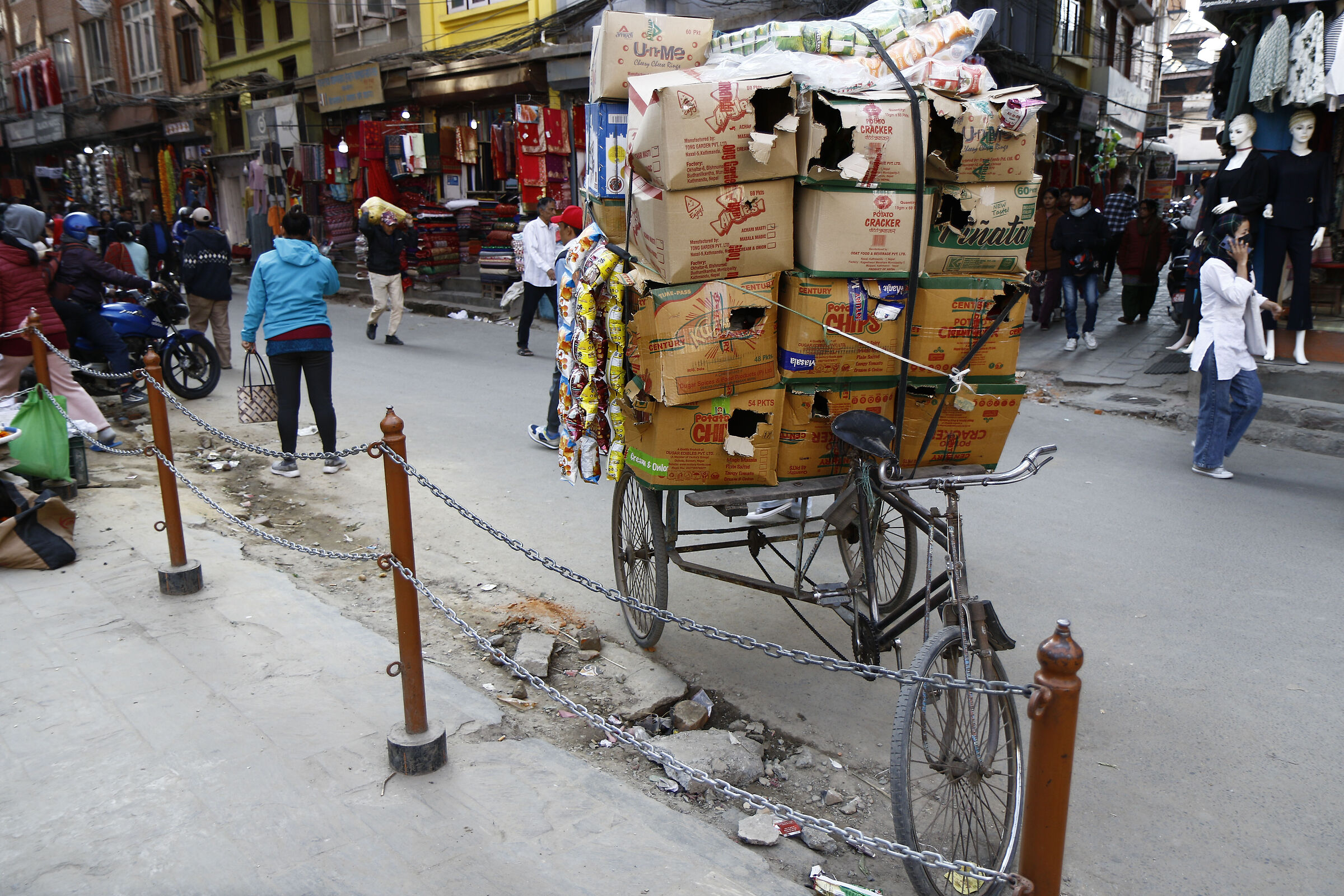 Kathmandu: scenes of daily life