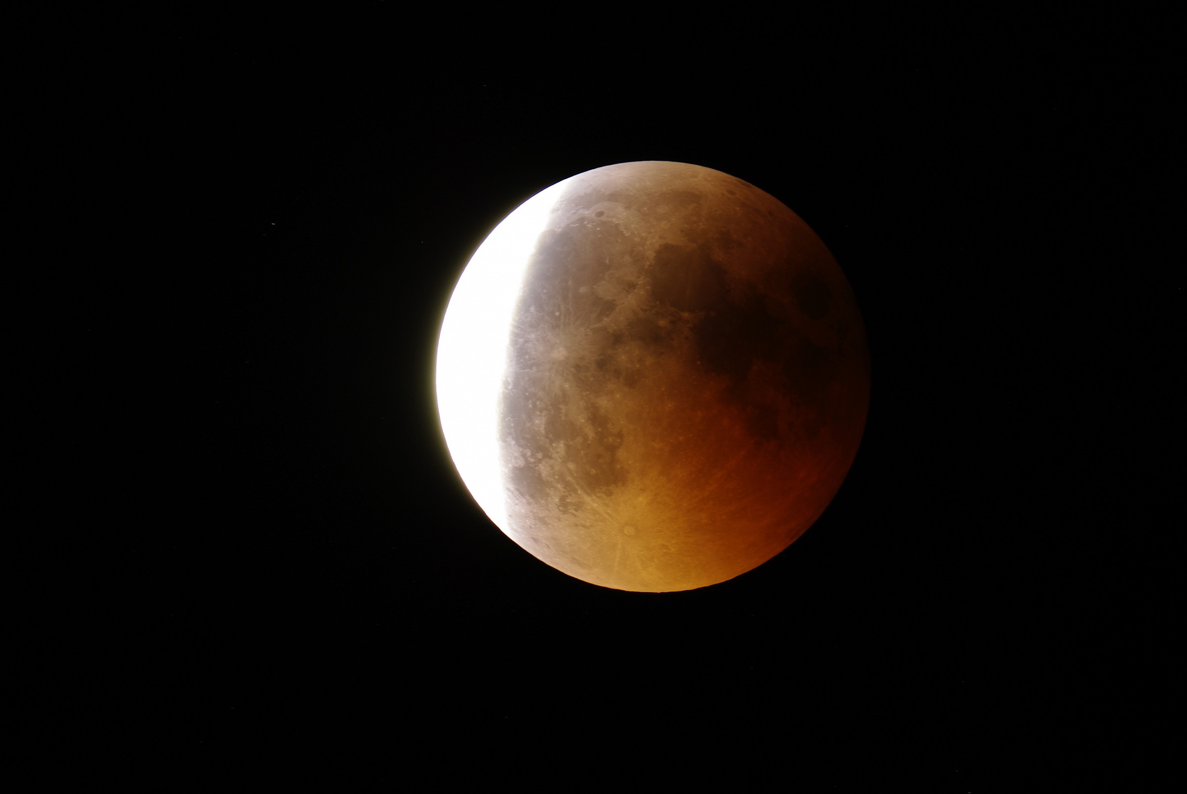 eclipse moon 15/06/2011