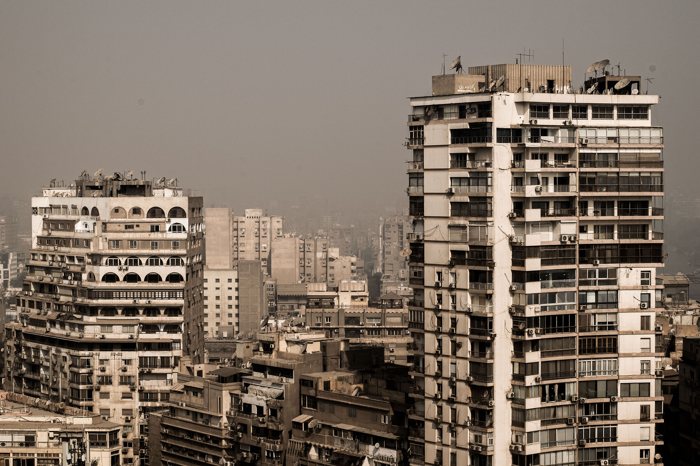 Il Cairo (palazzi che si sgretolano)