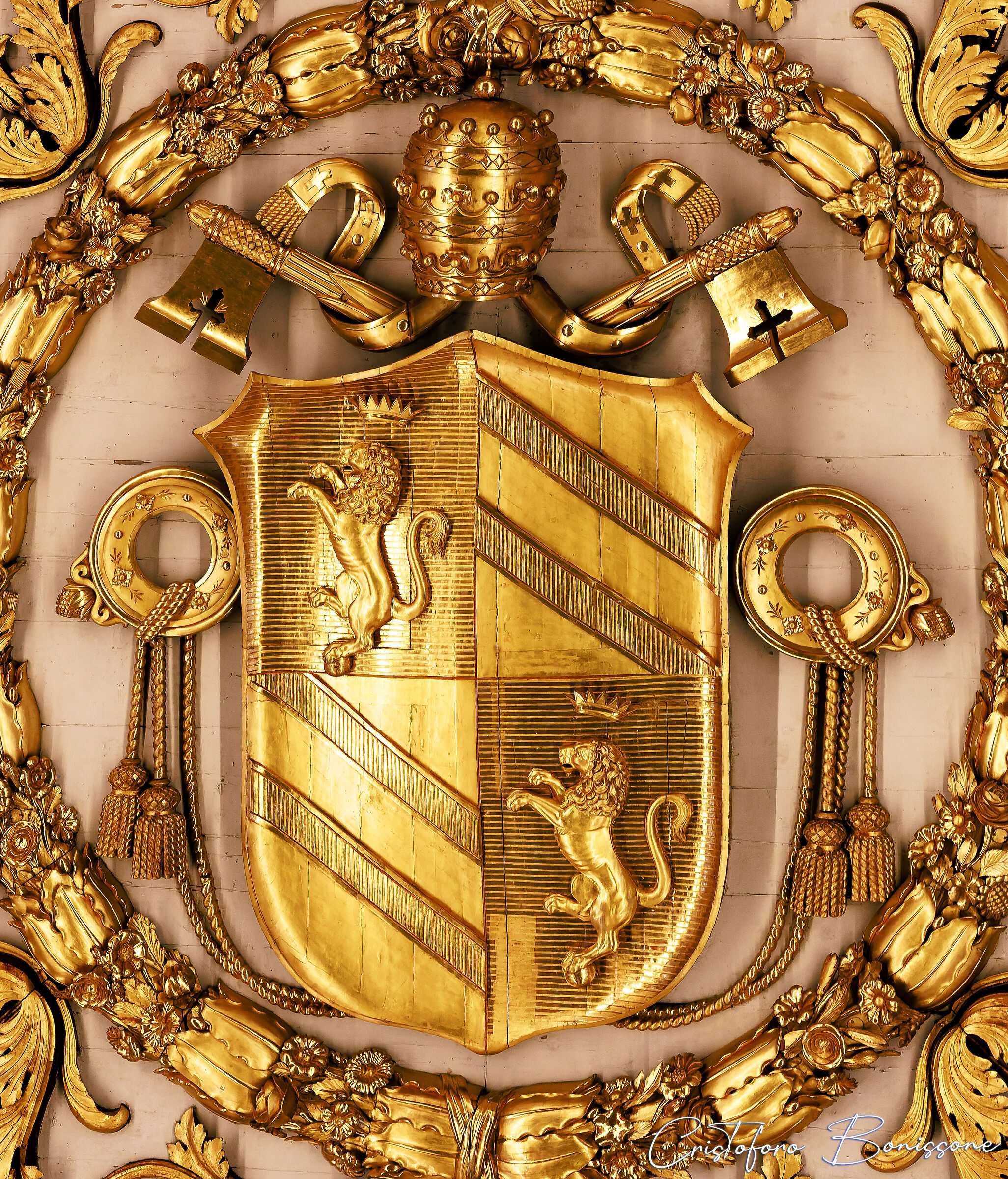 Stemma Basilica San Paolo Soffitto Roma