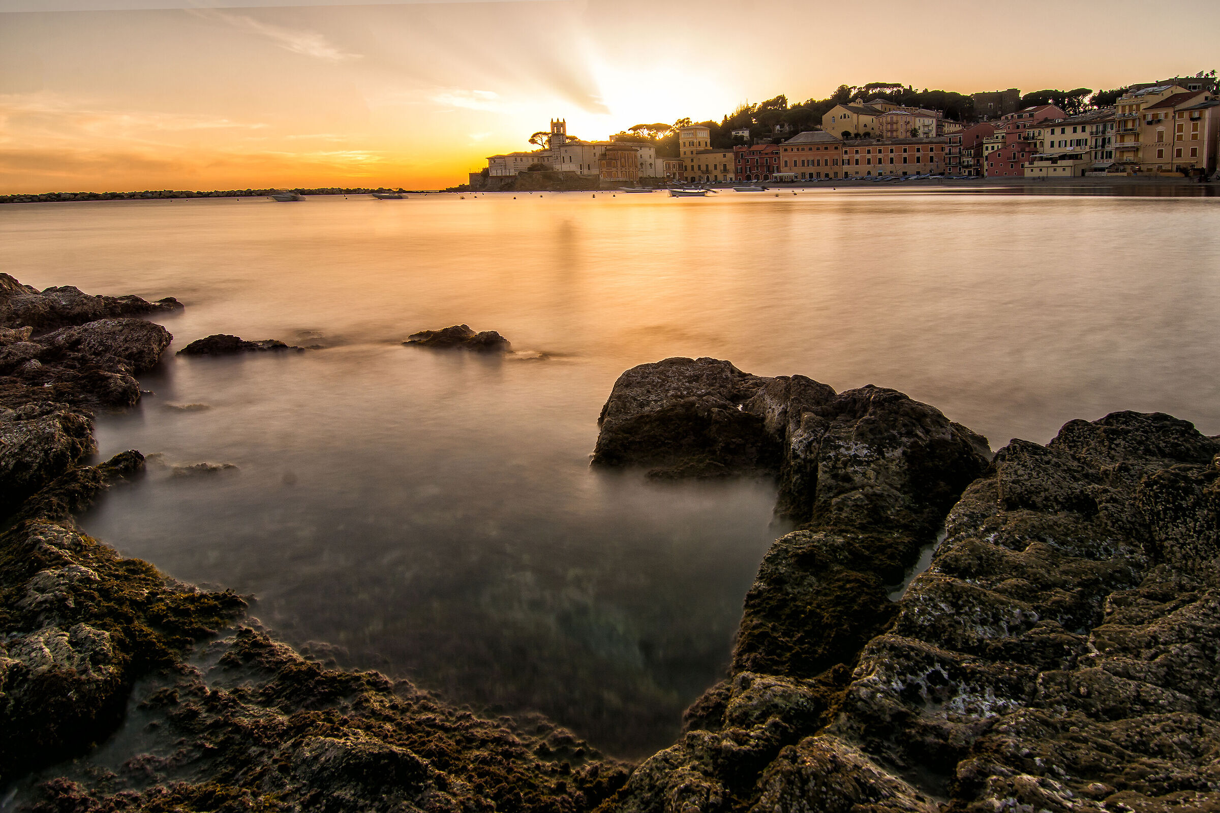 La piscina nella baia