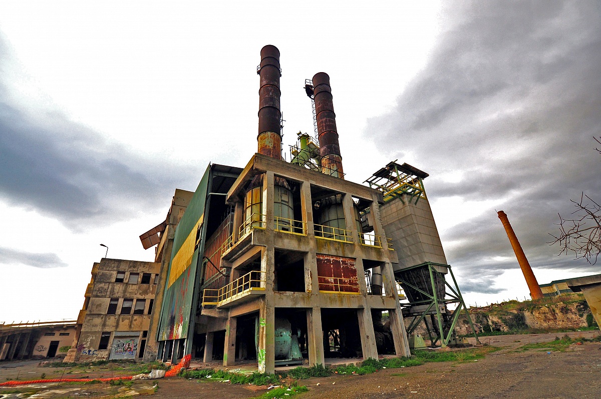 L'inceneritore abbandonato