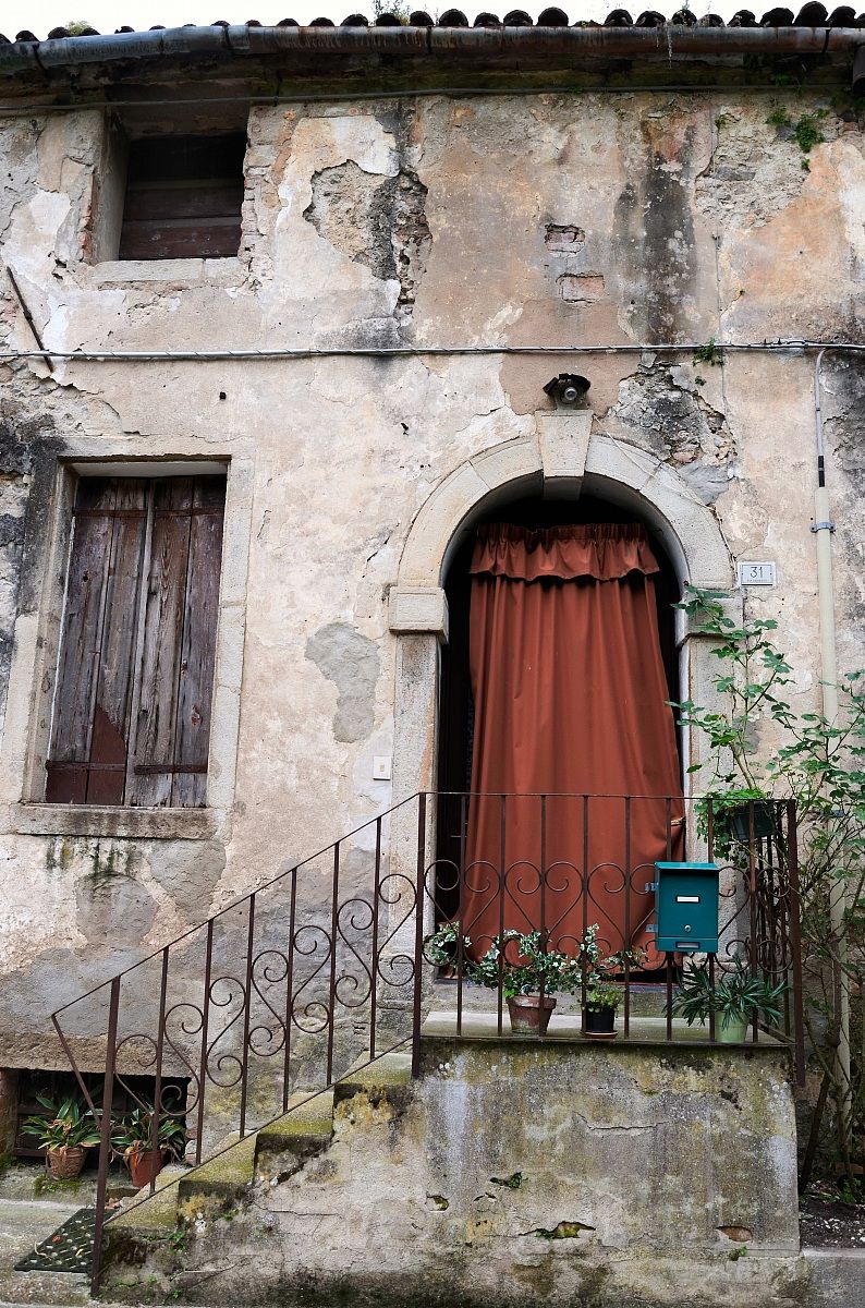 Che ci abiti qualcuno?