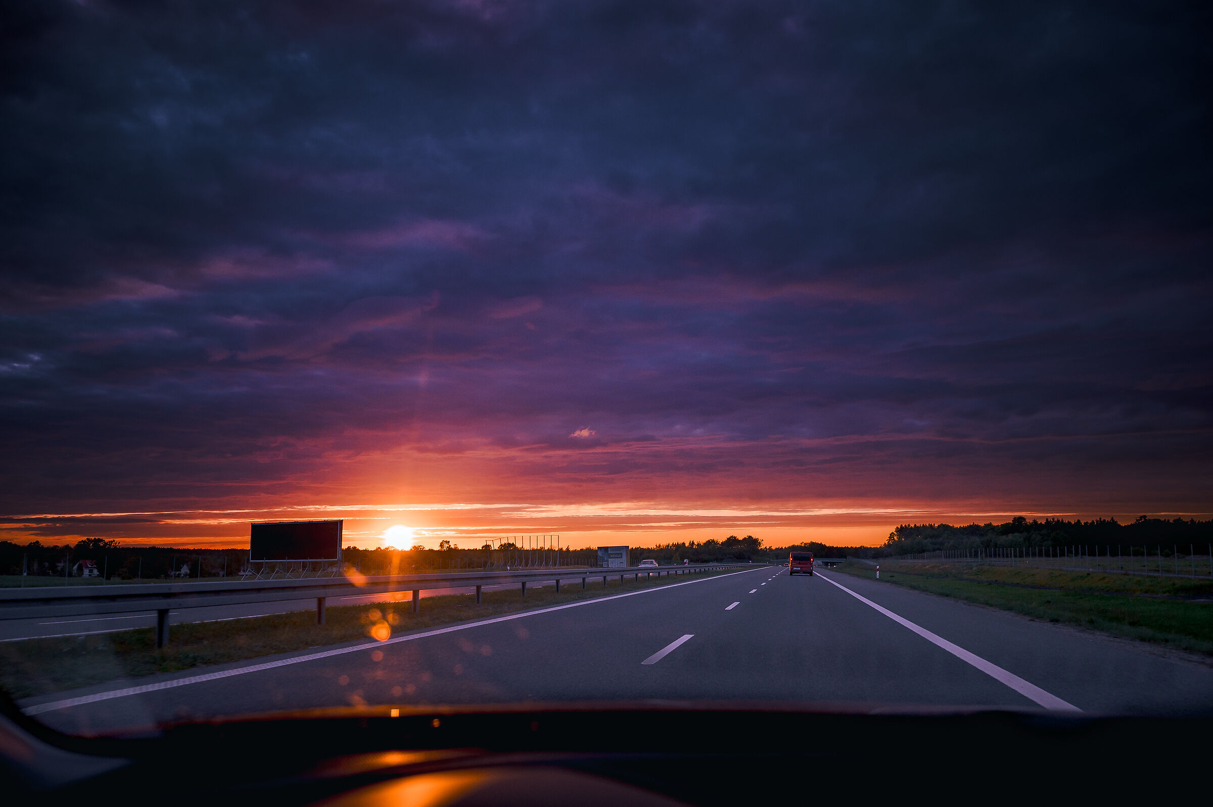 Tramonto sulla strada