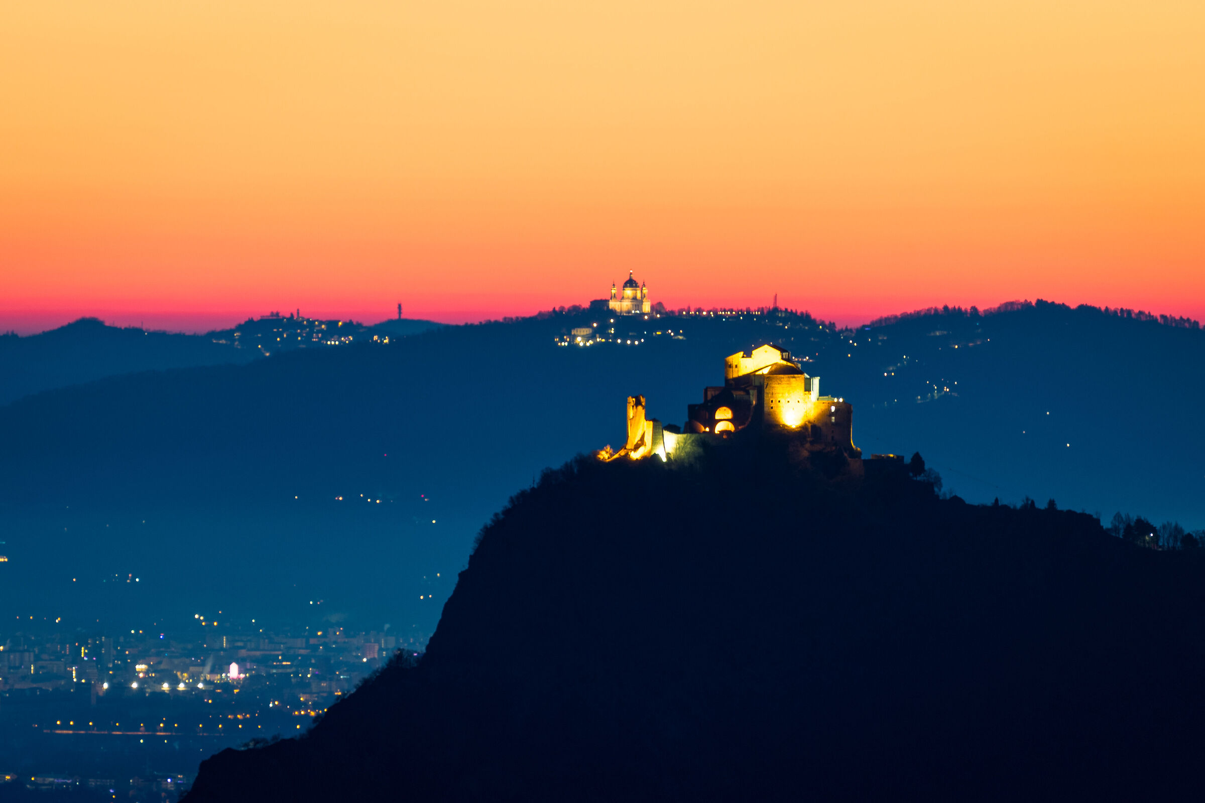 Christmas dawn ... (Sacra S.Michele and Superga)