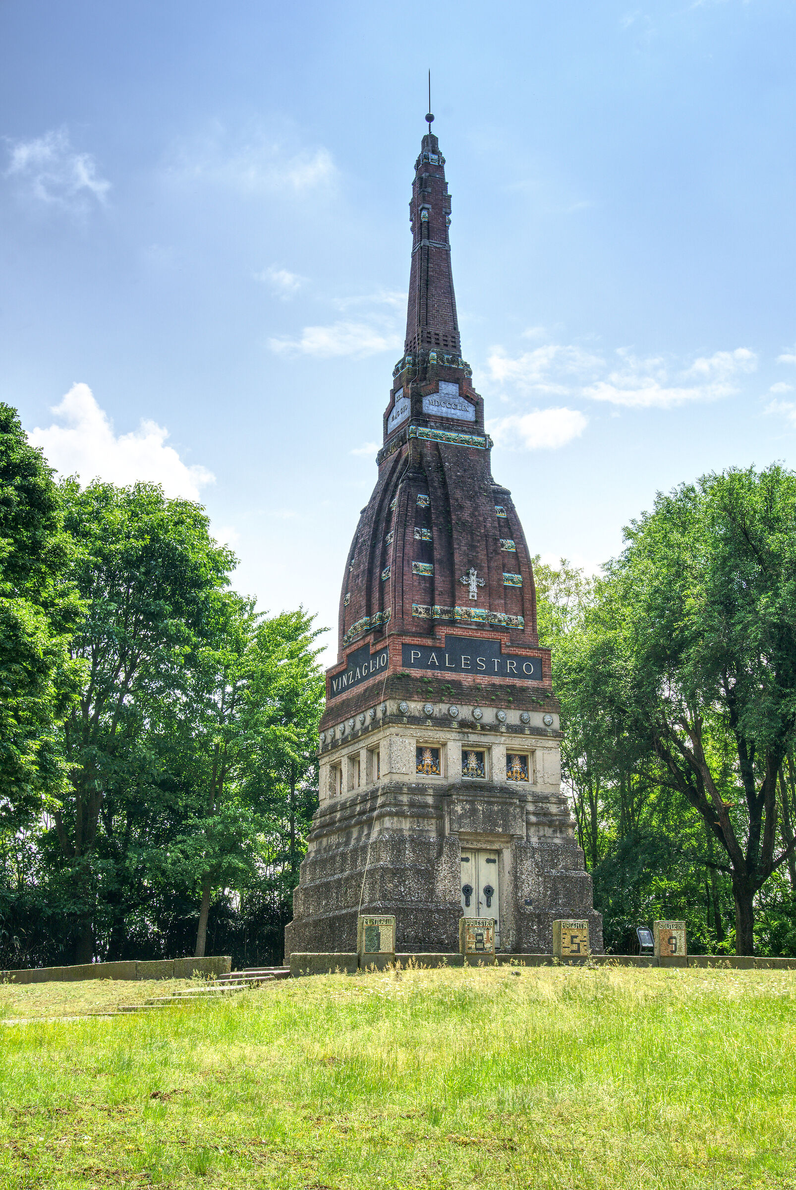 Monumento ossario di Palestro (pv)