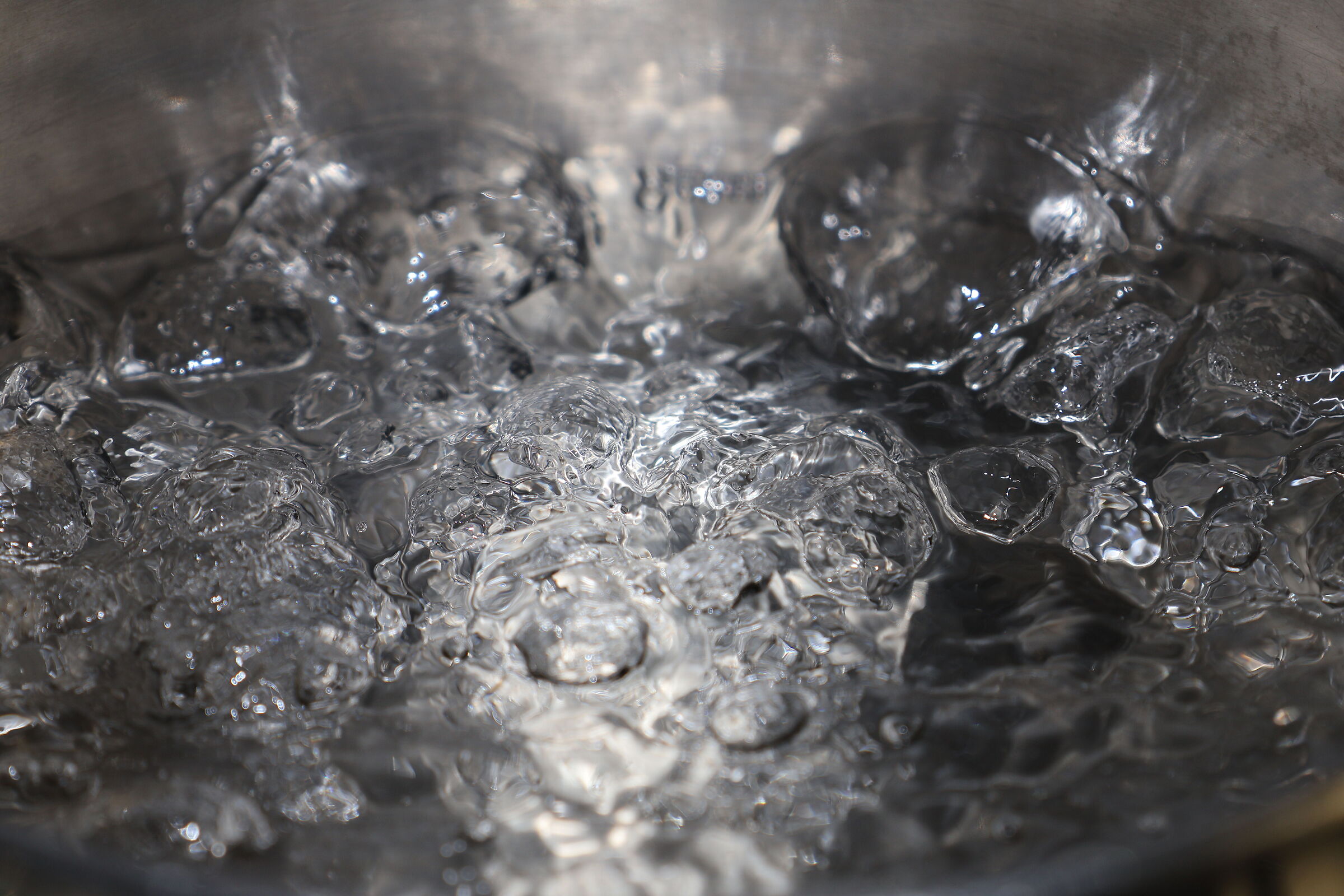 Water boiling in the pot