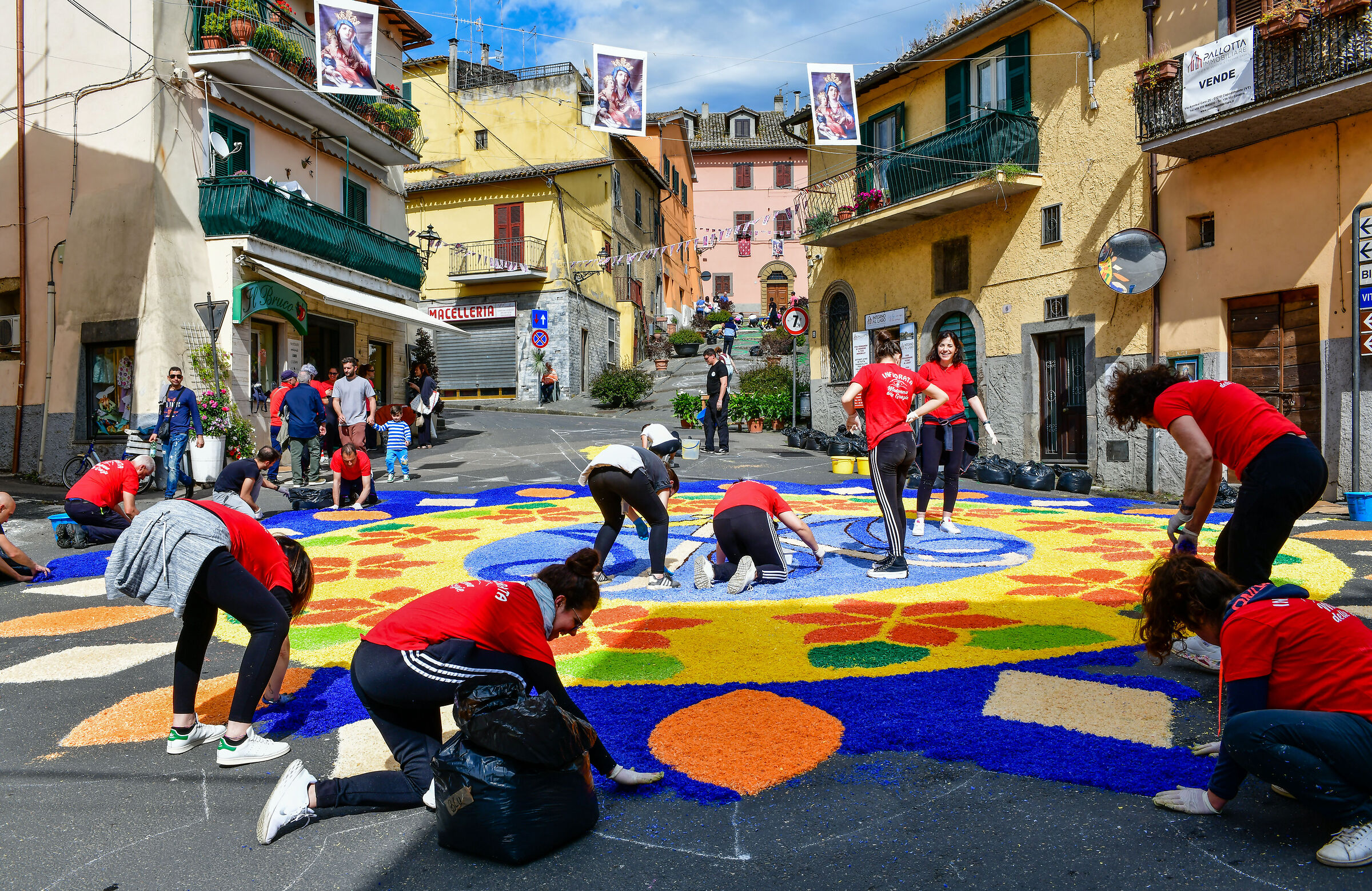 Infiorata di Capodimonte-Lago di Bolsena
