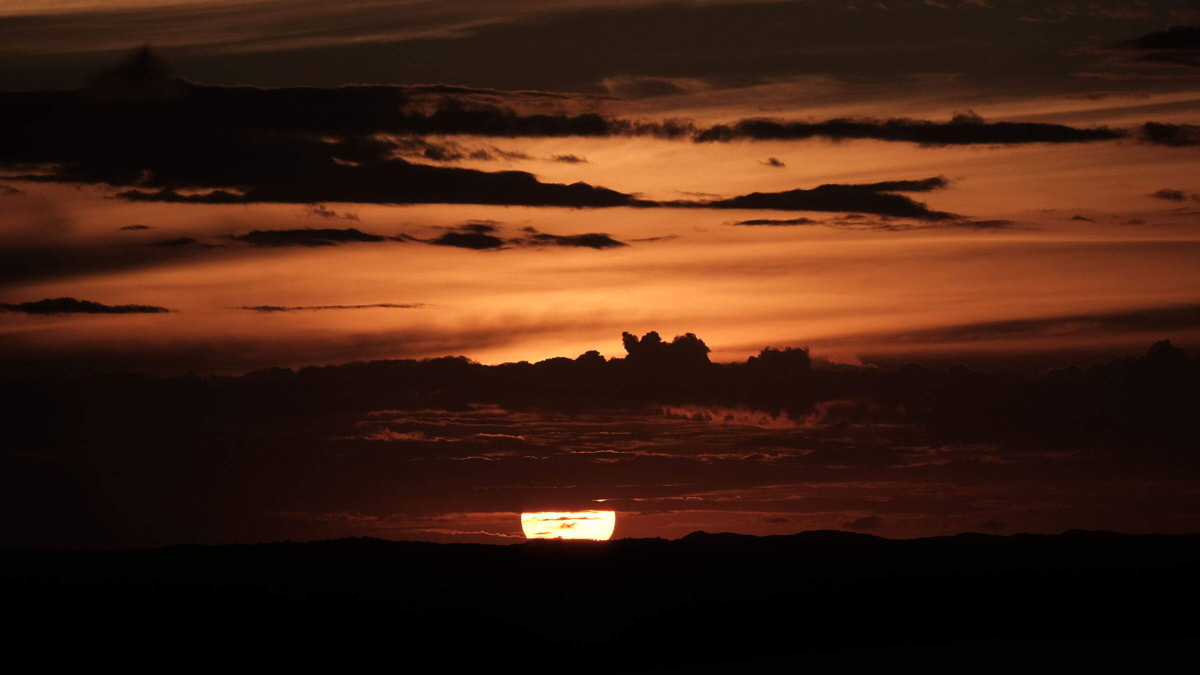 Tramonto fra le nuvole