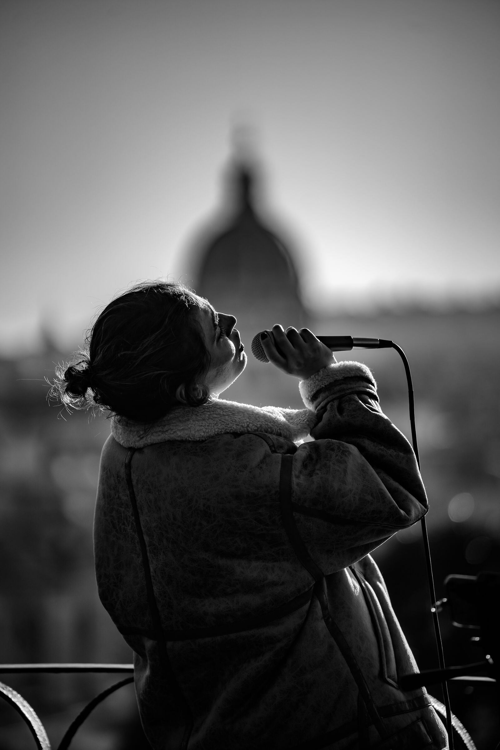 Singer in Rome