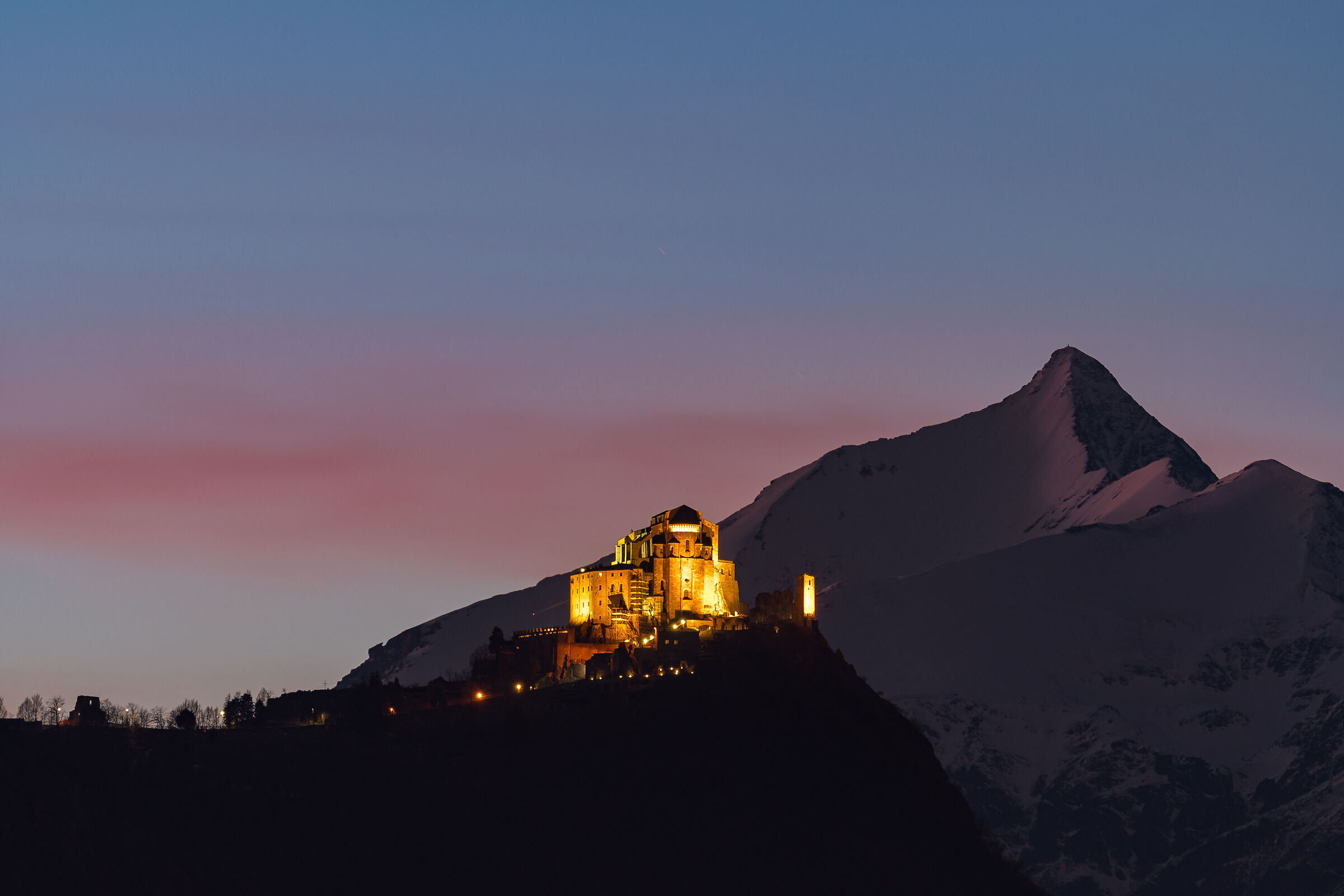 Last lights ... (Sacra di S.Michele, Rocciamelone)