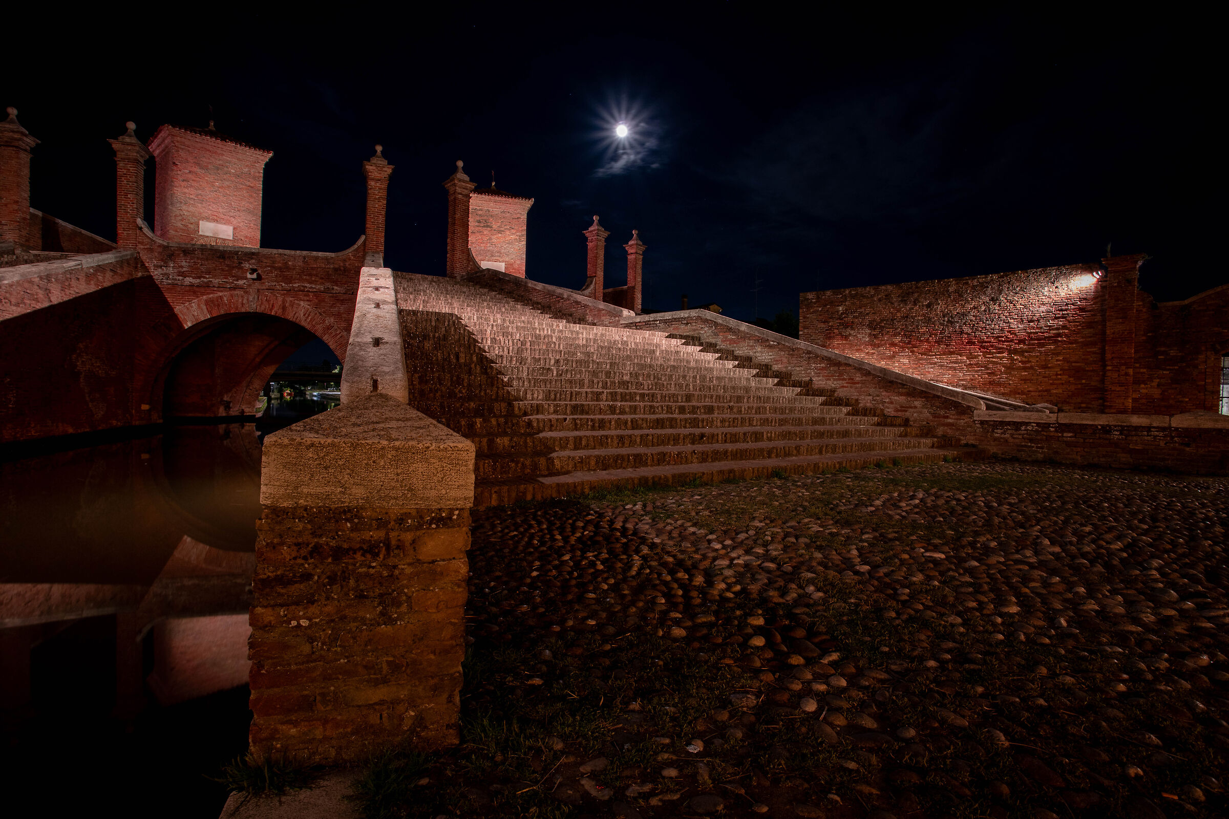 La luna a Comacchio