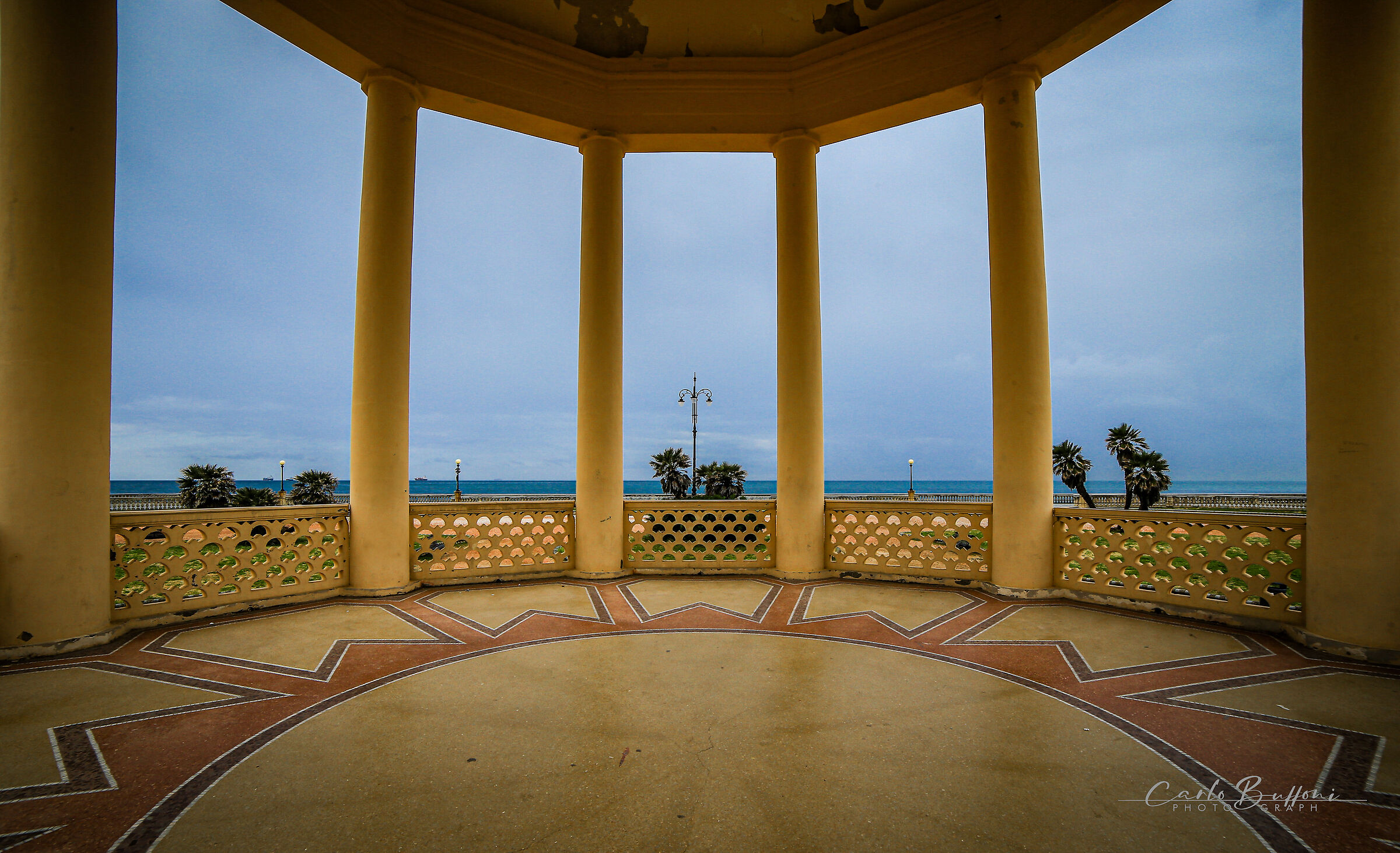 The Colonnade on the Sea