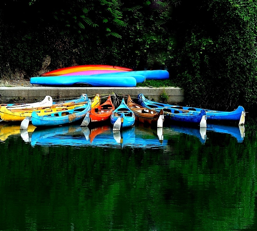 colors on the river ..............