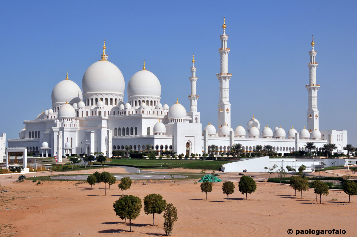 Abu Dhabi - Sheikh Zayed Grand Mosque