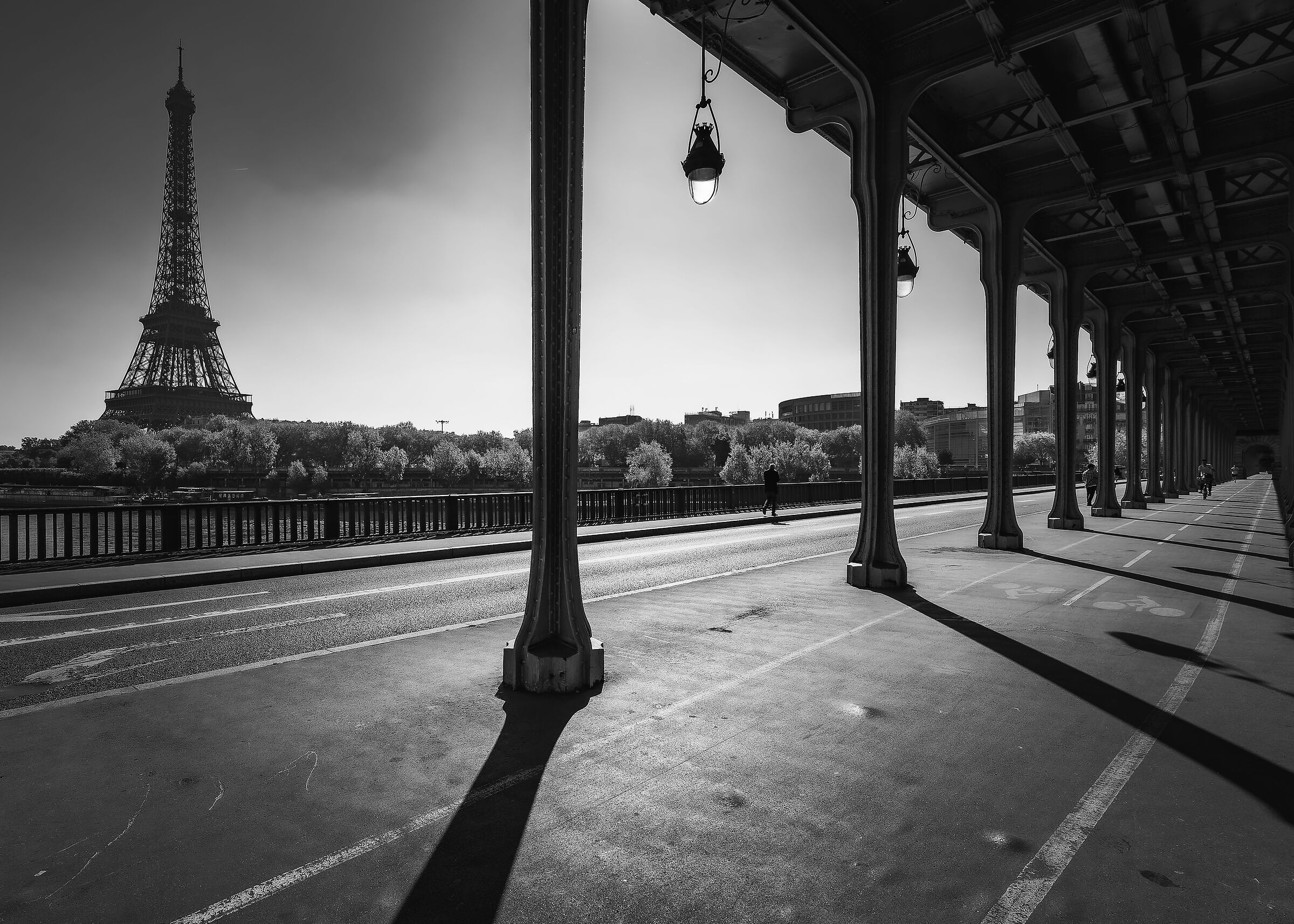 Il ponte Bir Hakeim e la Torre Eiffel