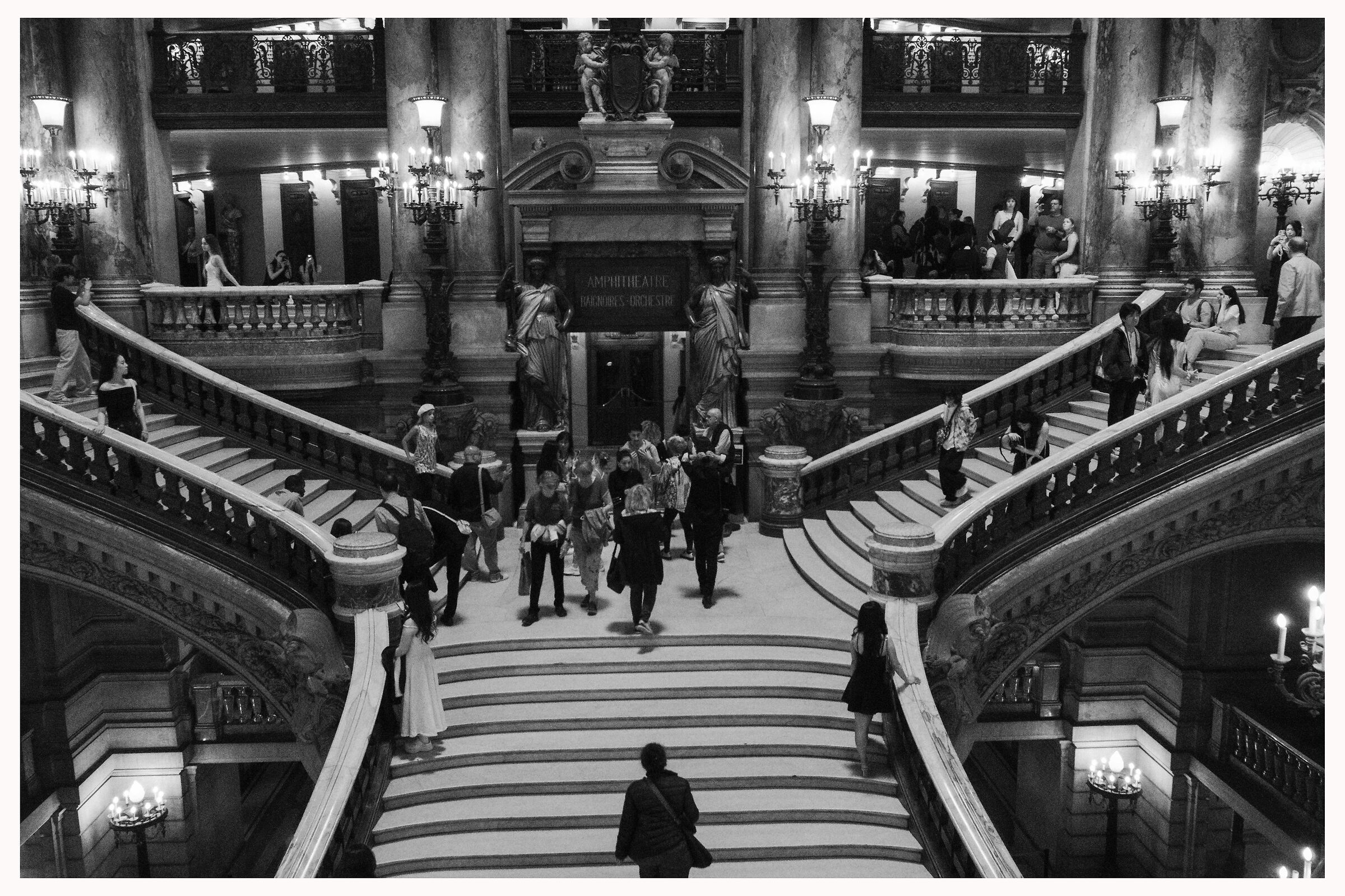 Scalinata dell'Opèra di Parigi