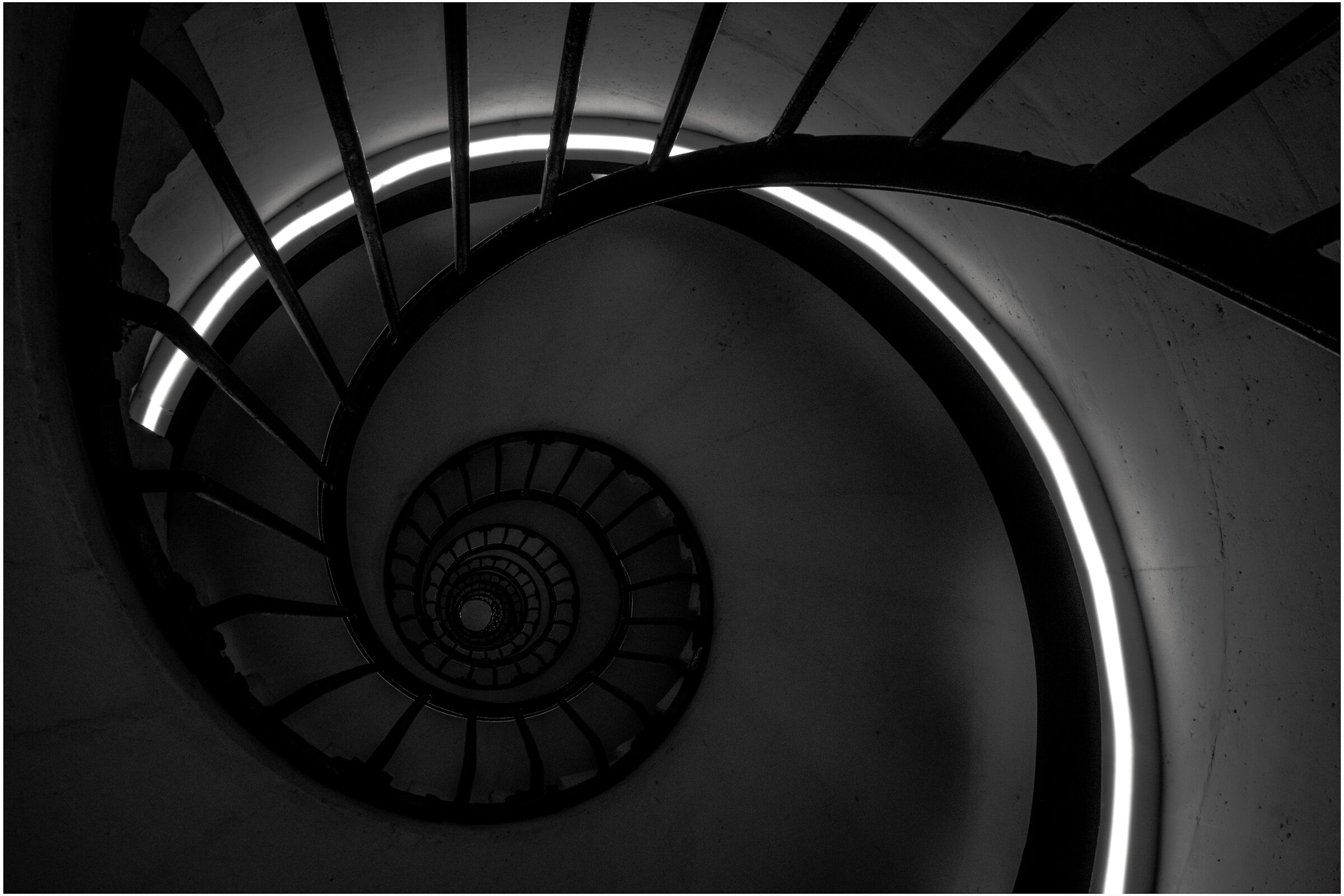 Scala a chiocciola per salire sull'Arco di Trionfo