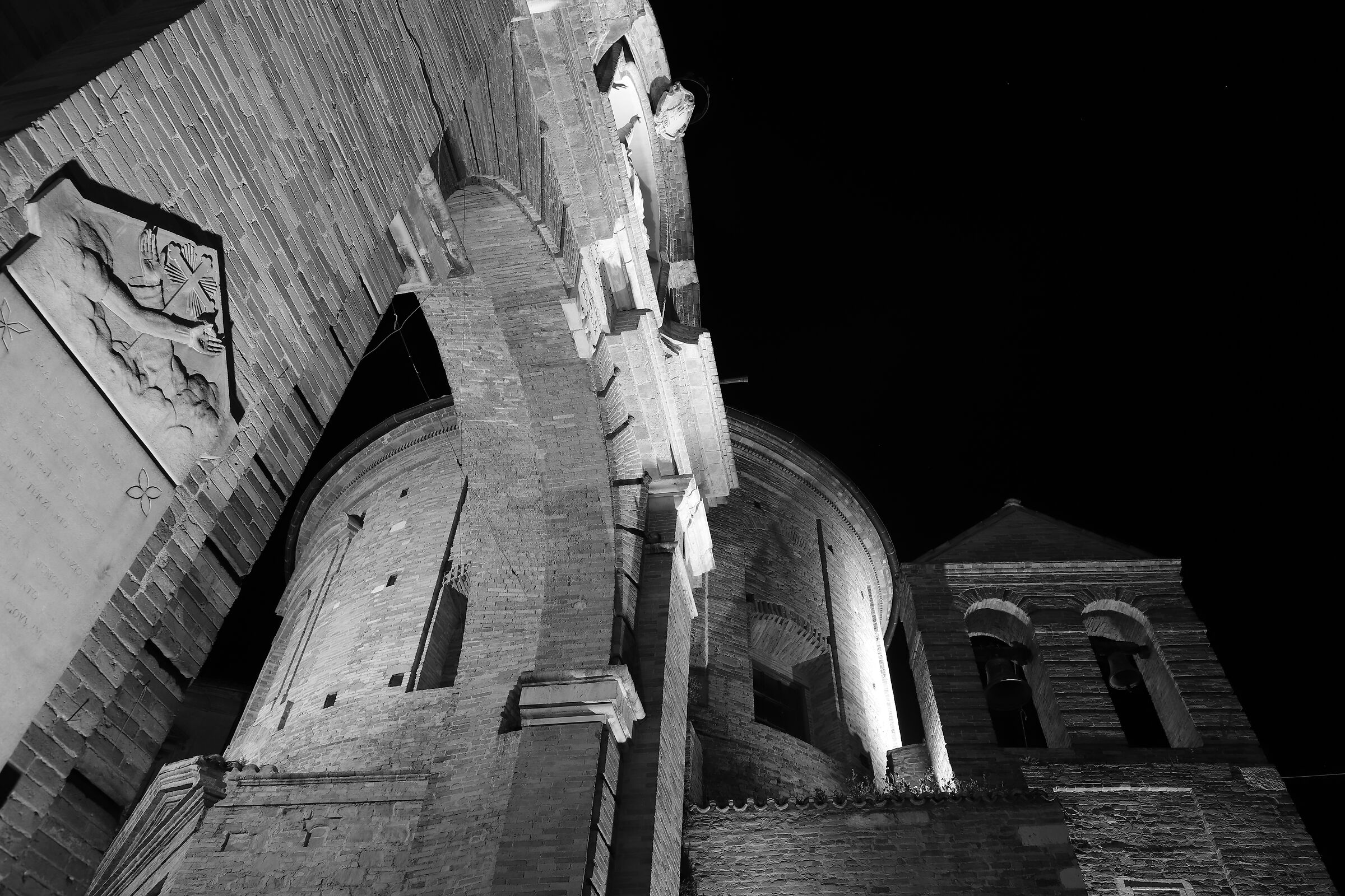Brick arch