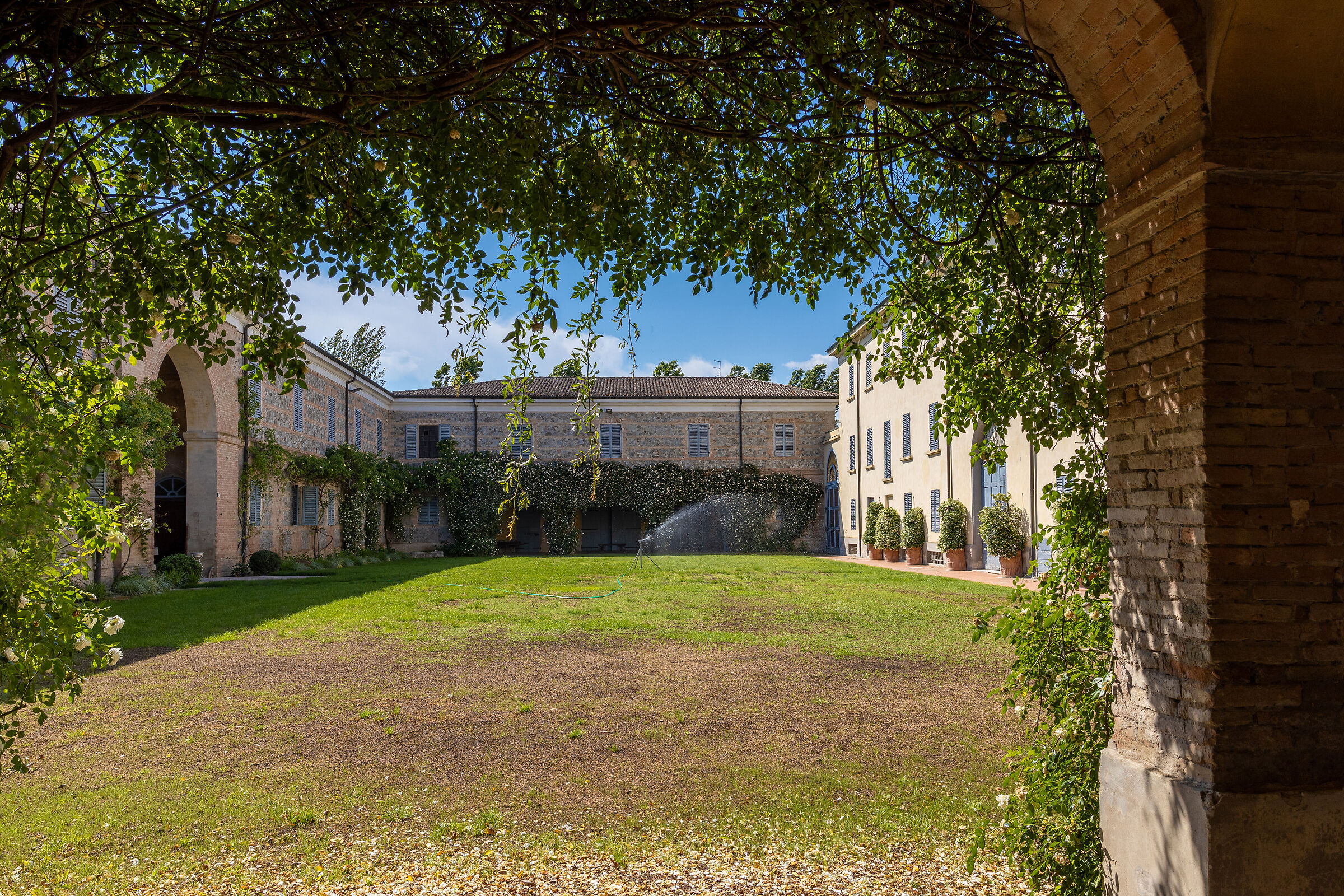 Villa Spalletti - internal courtyard
