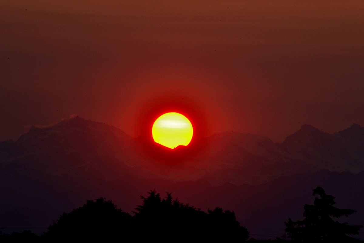 Sunset behind the Monte Rosa